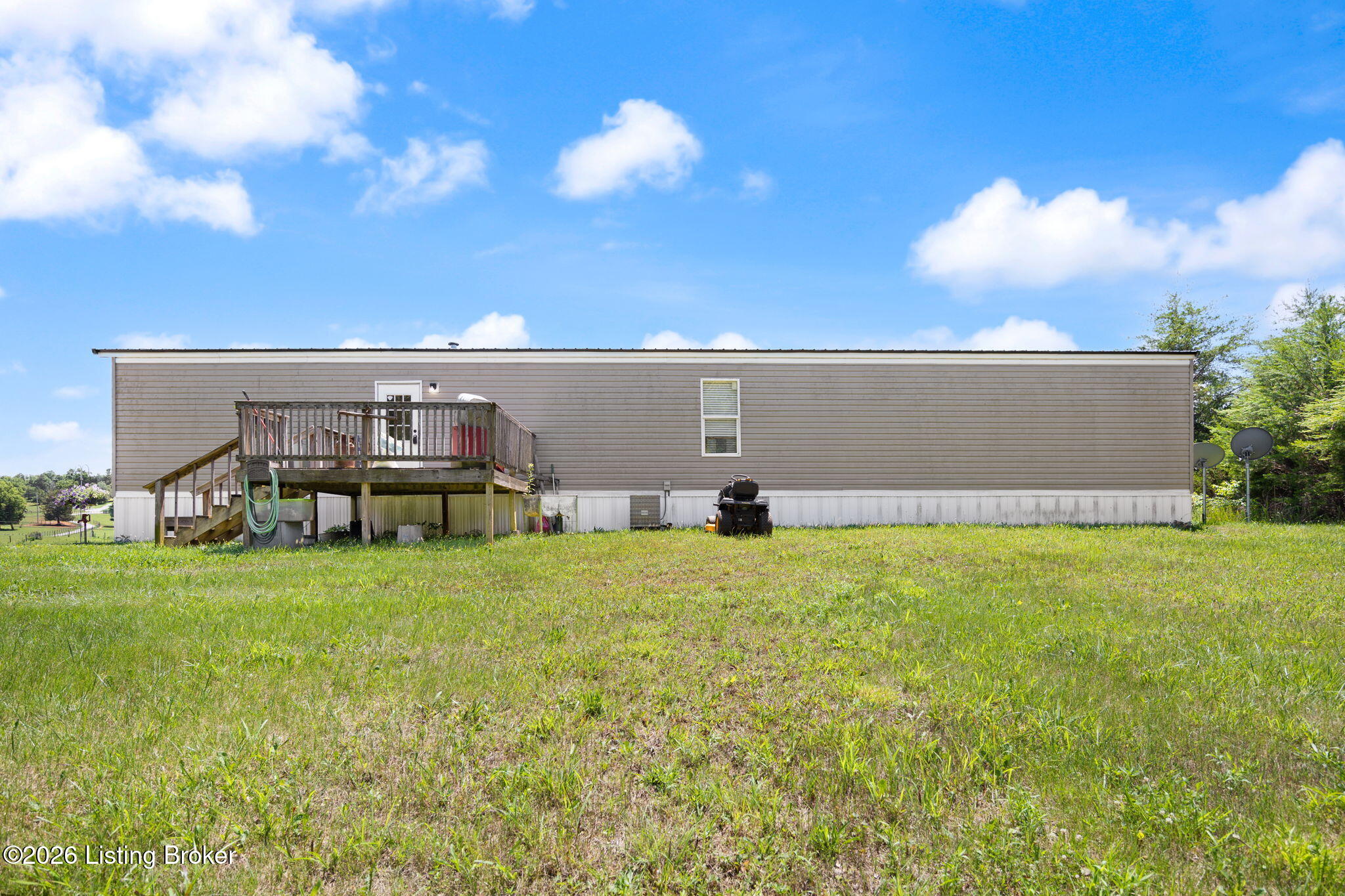 24 Apple Way Property Photo 37