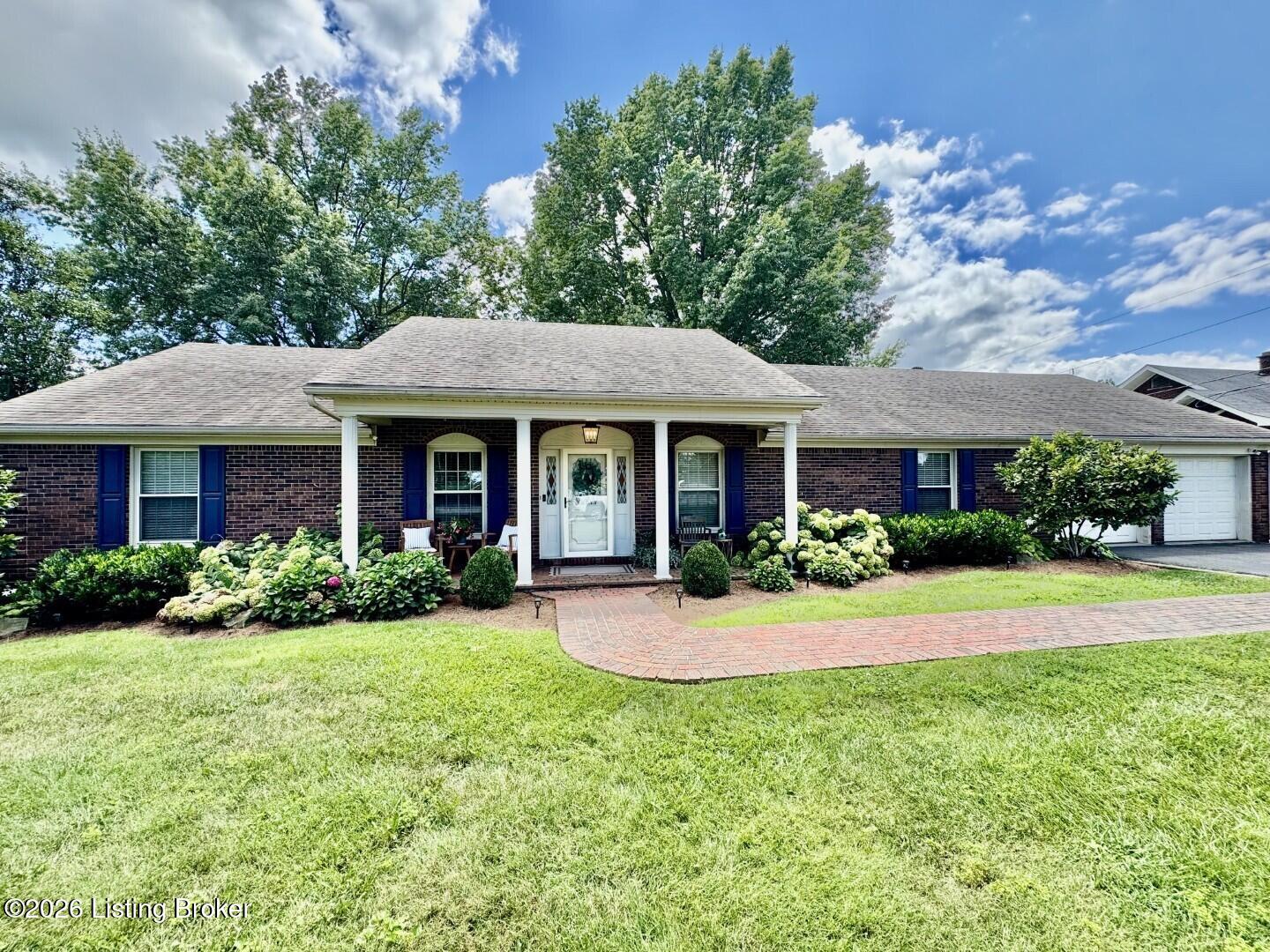 316 E Grundy Ave Property Photo 46