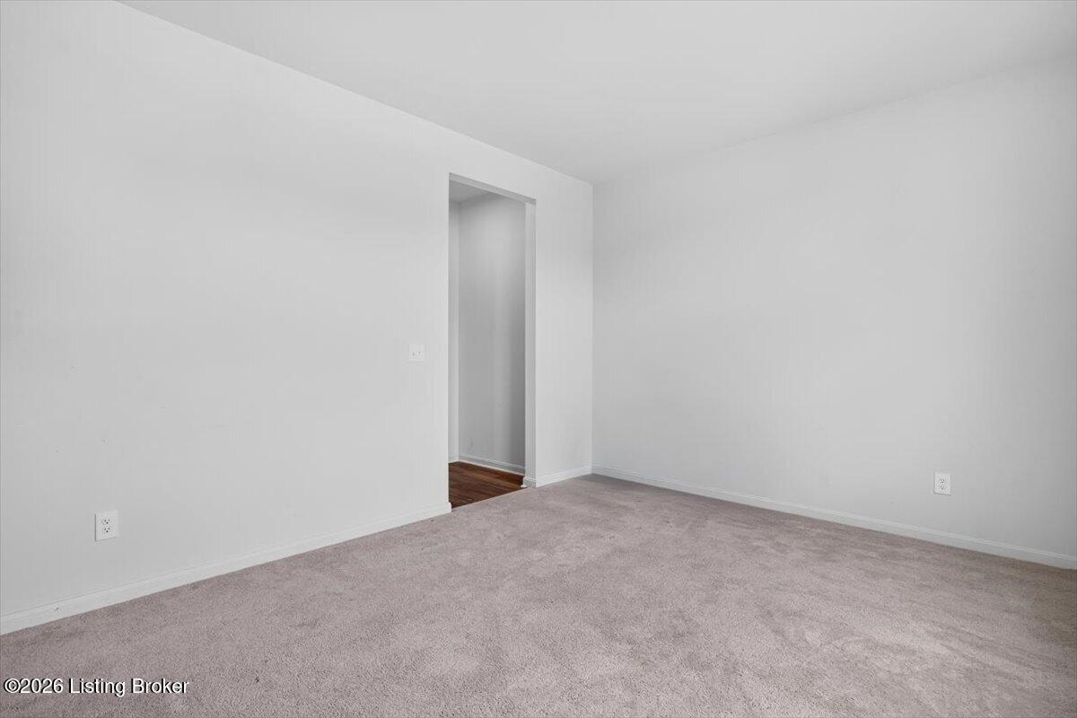 1034 Dry Run Ct Property Photo 7