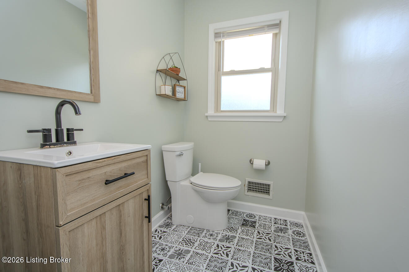 8508 Maple Ave Property Photo 9