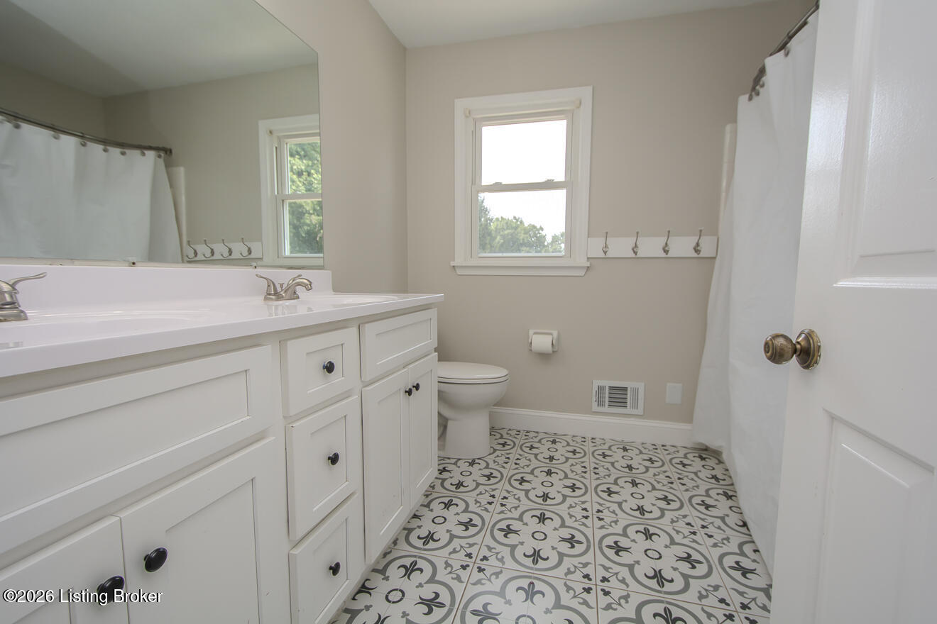 8508 Maple Ave Property Photo 33