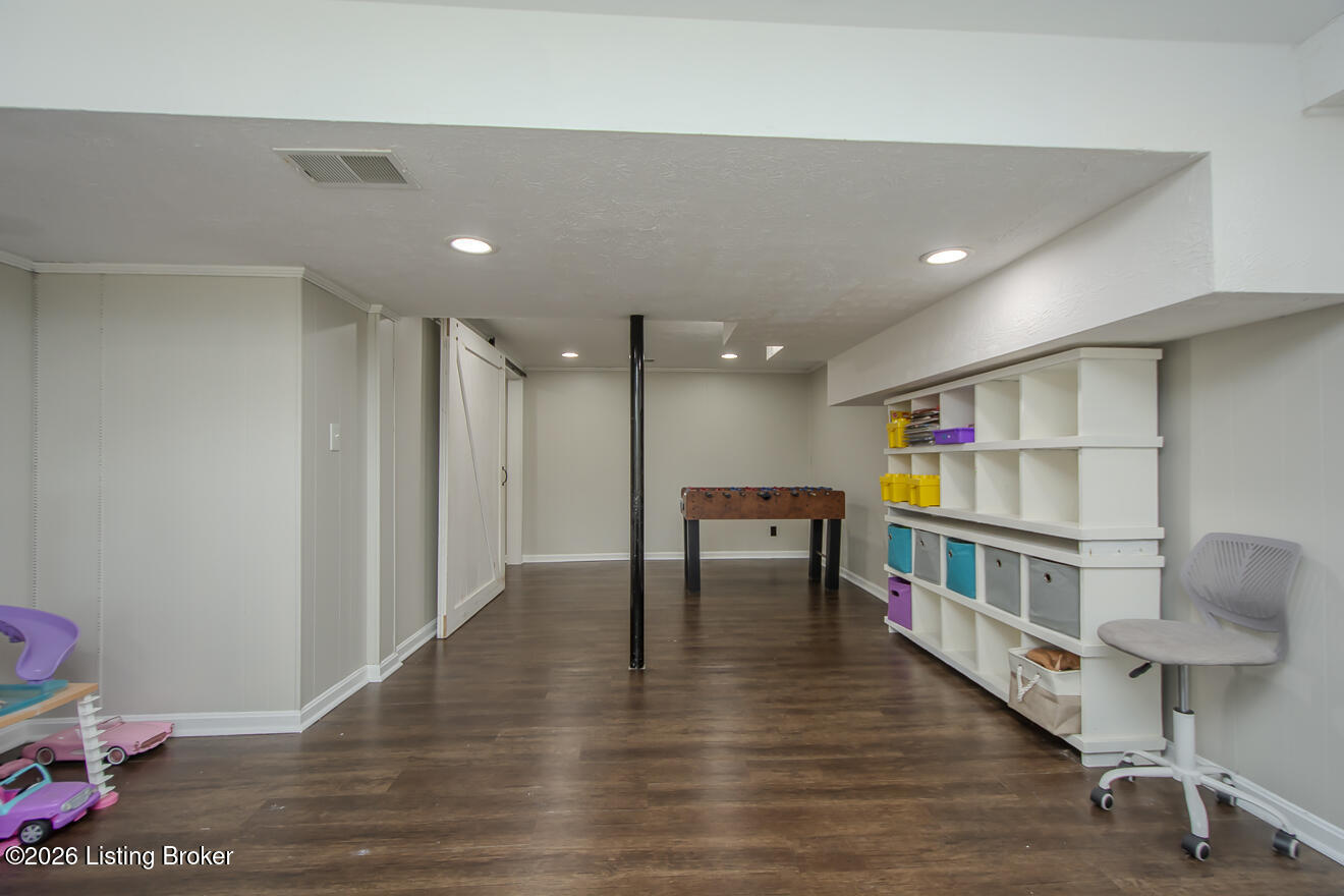 8508 Maple Ave Property Photo 44