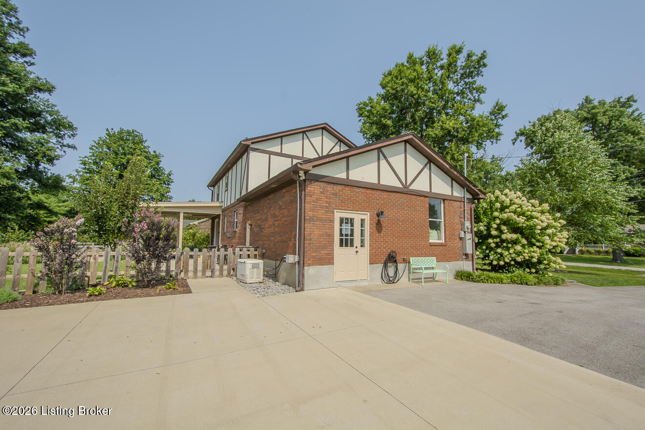 8508 Maple Ave Property Photo 71