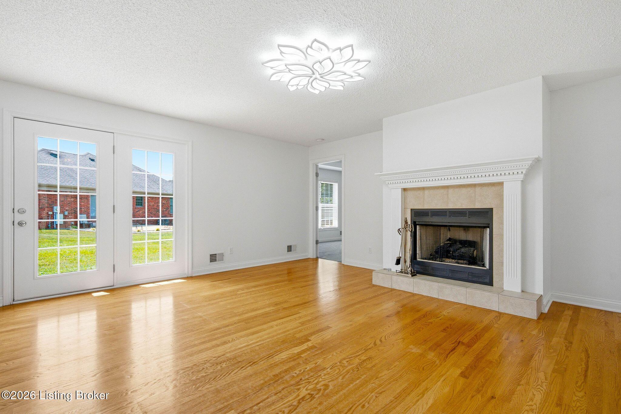 105 Mckenna Way Property Photo 7