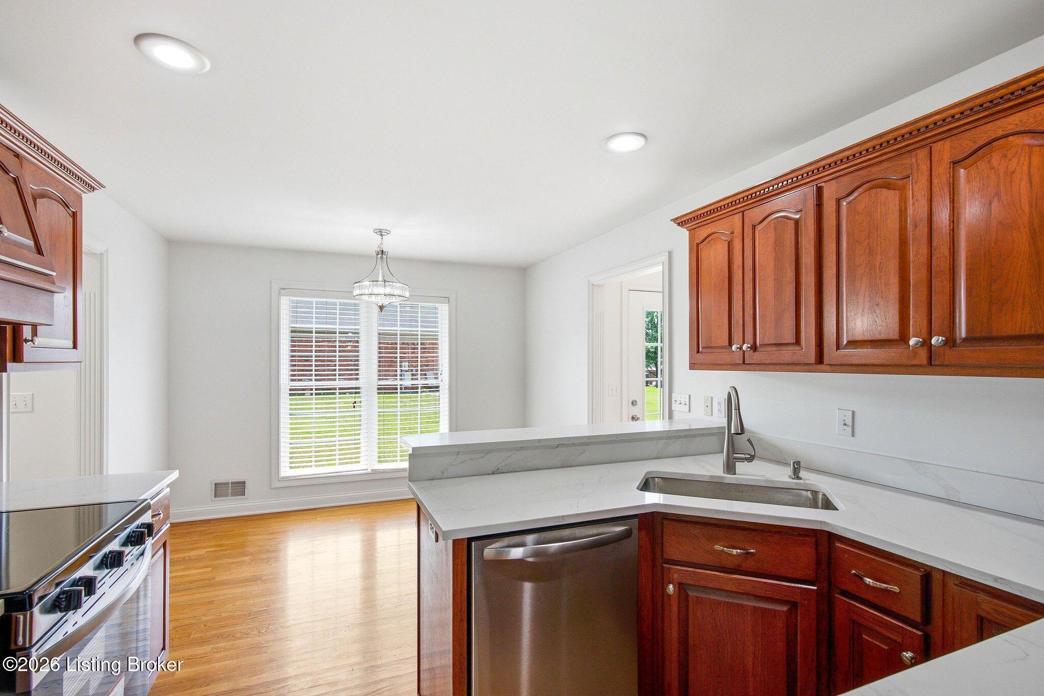 105 Mckenna Way Property Photo 14