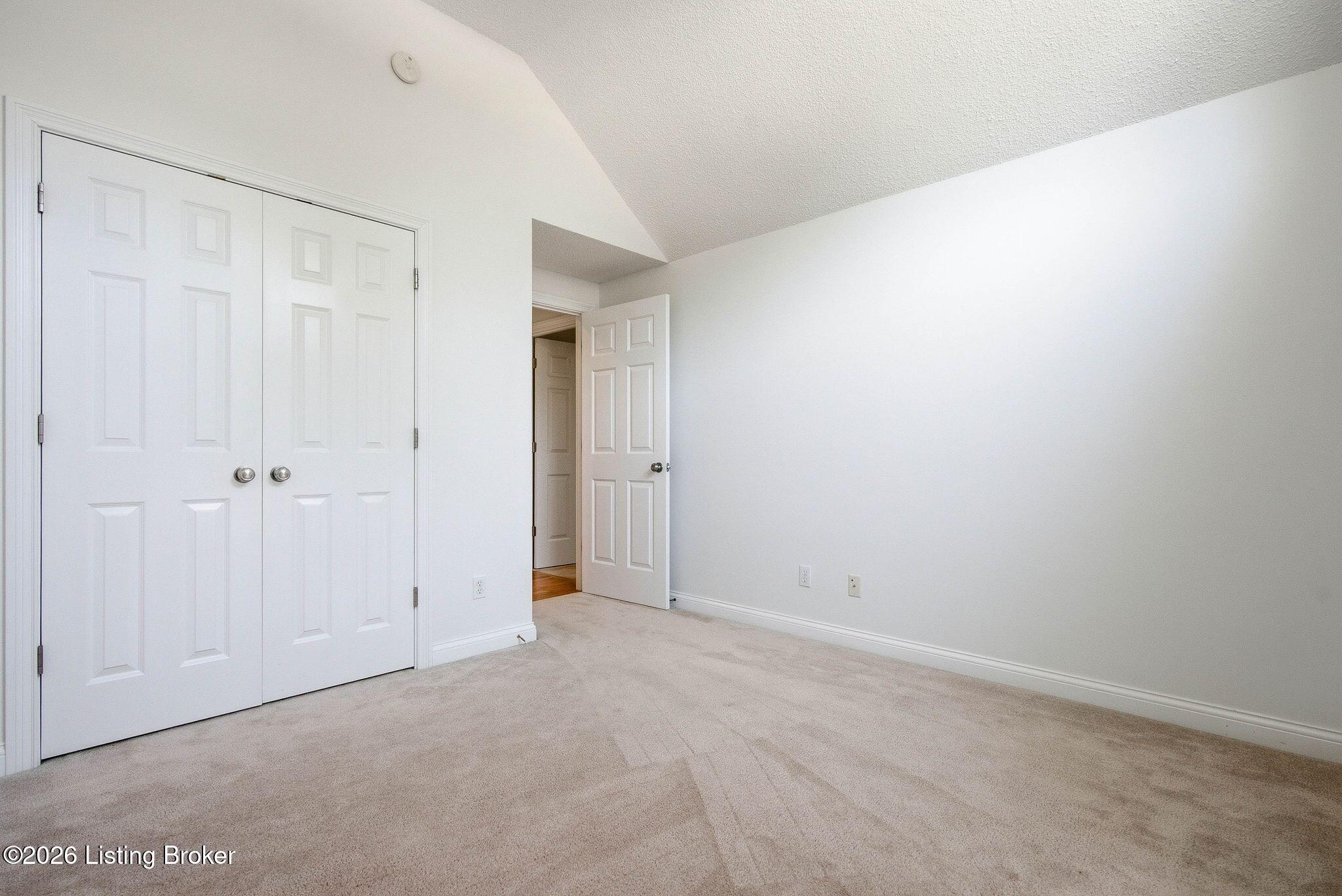 105 Mckenna Way Property Photo 28