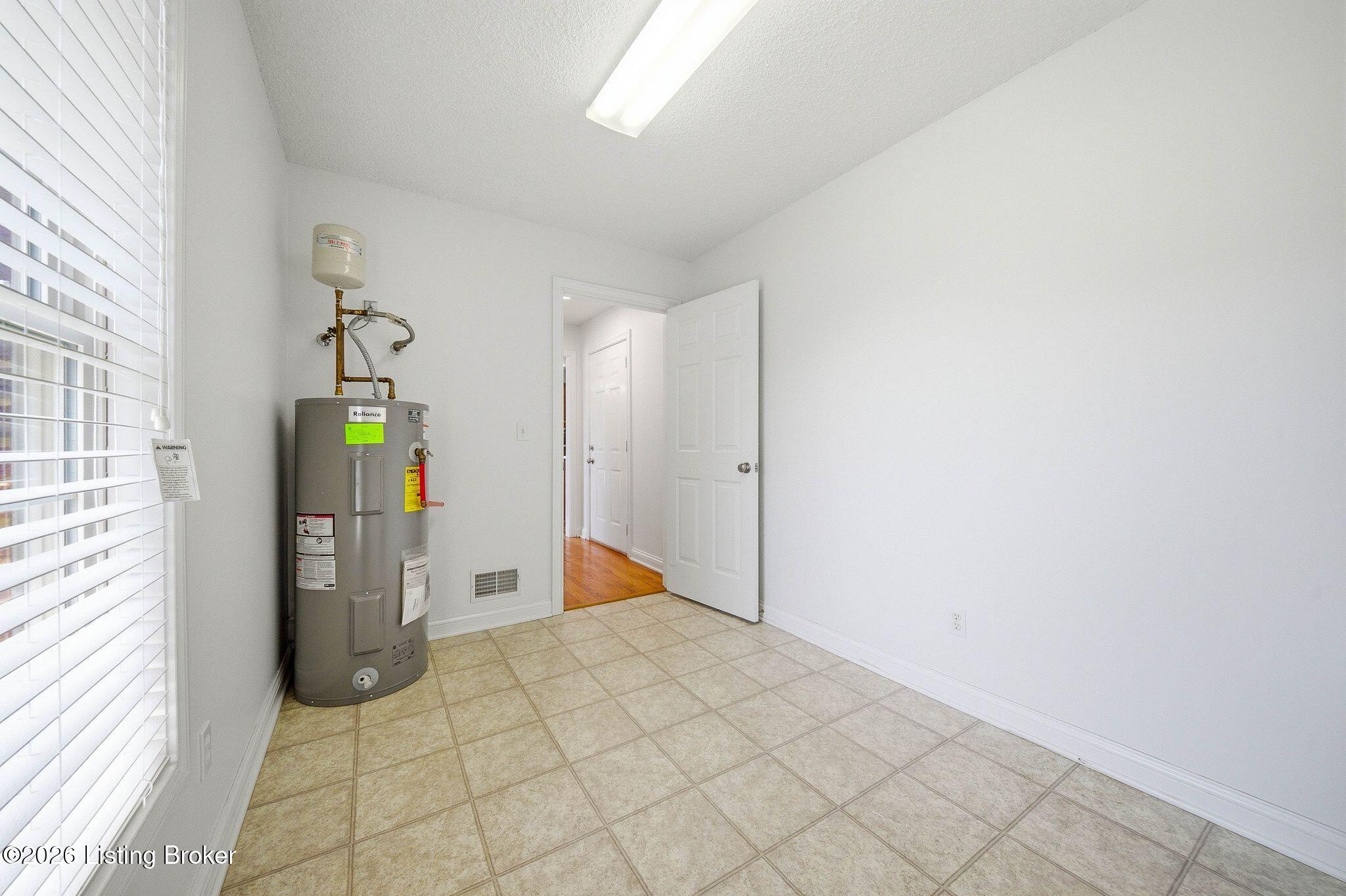 105 Mckenna Way Property Photo 35