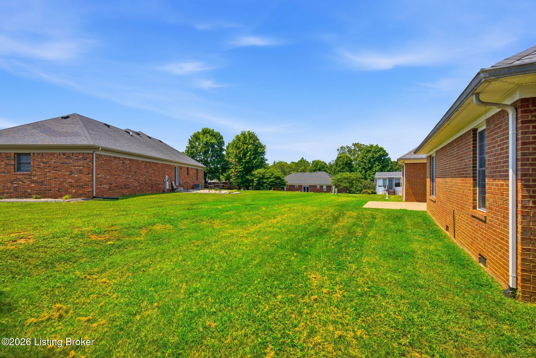 105 Mckenna Way Property Photo 36