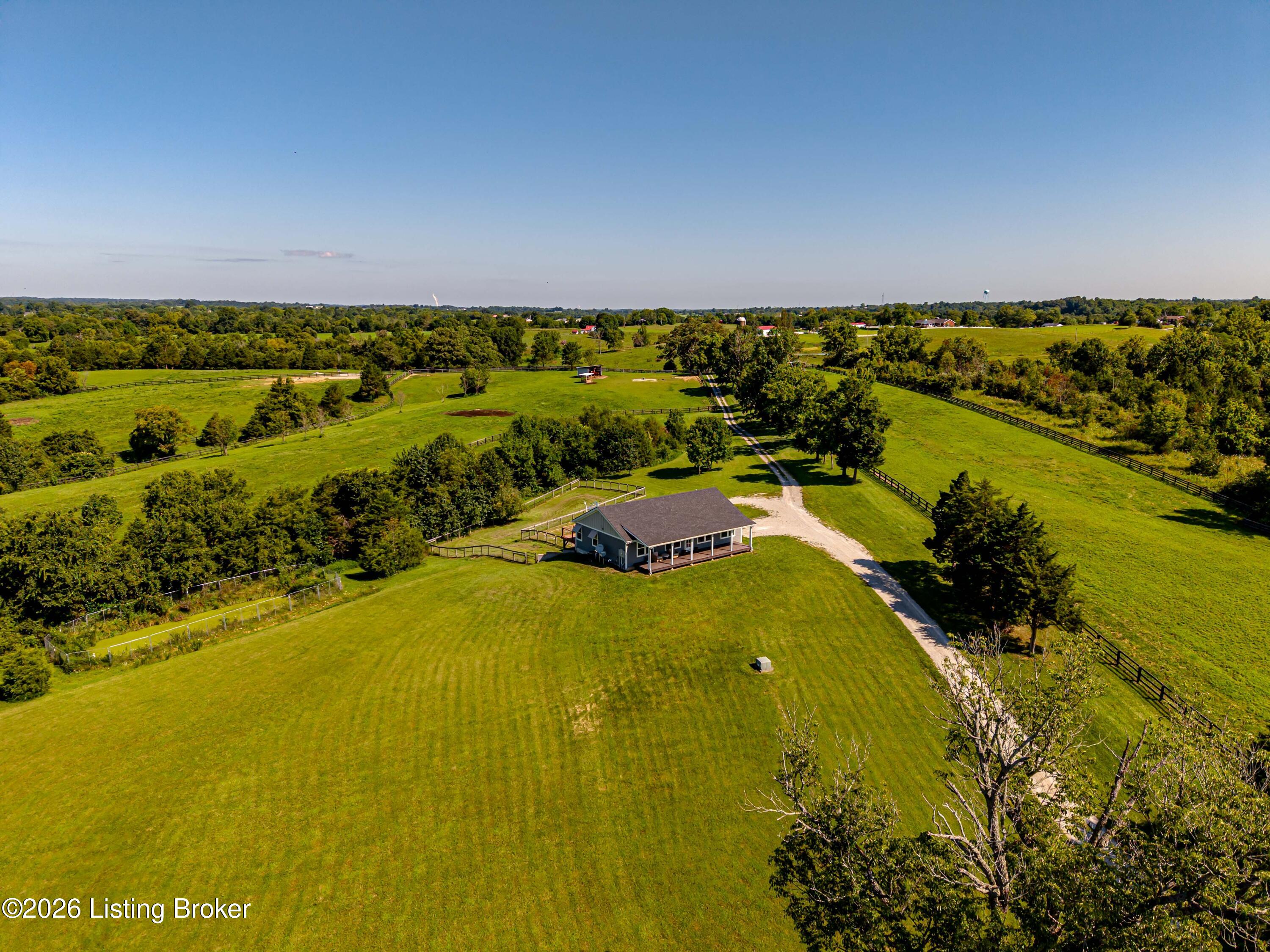 7576 Ballardsville Rd Property Photo 11