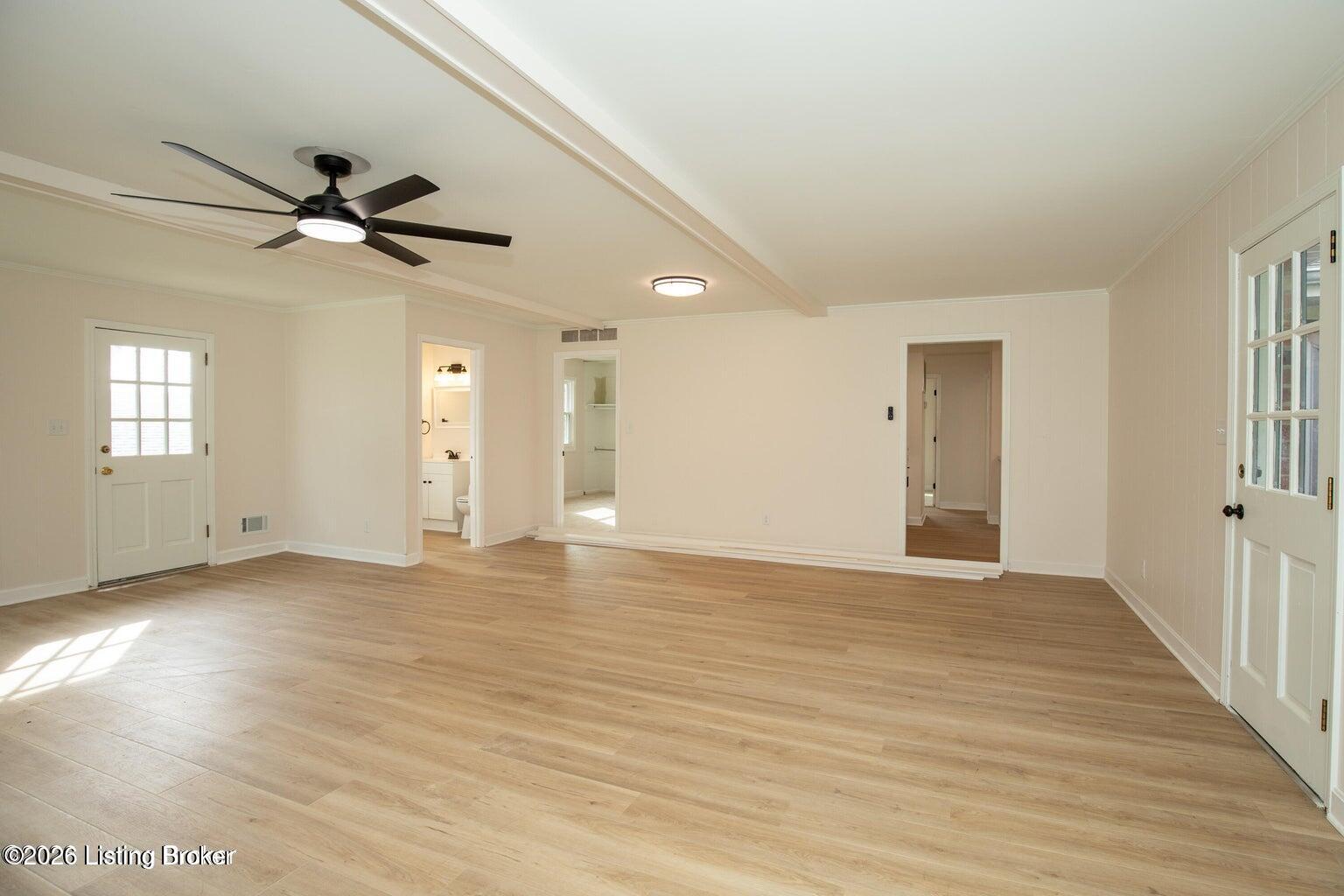 10607 Fairview Ave Property Photo 25