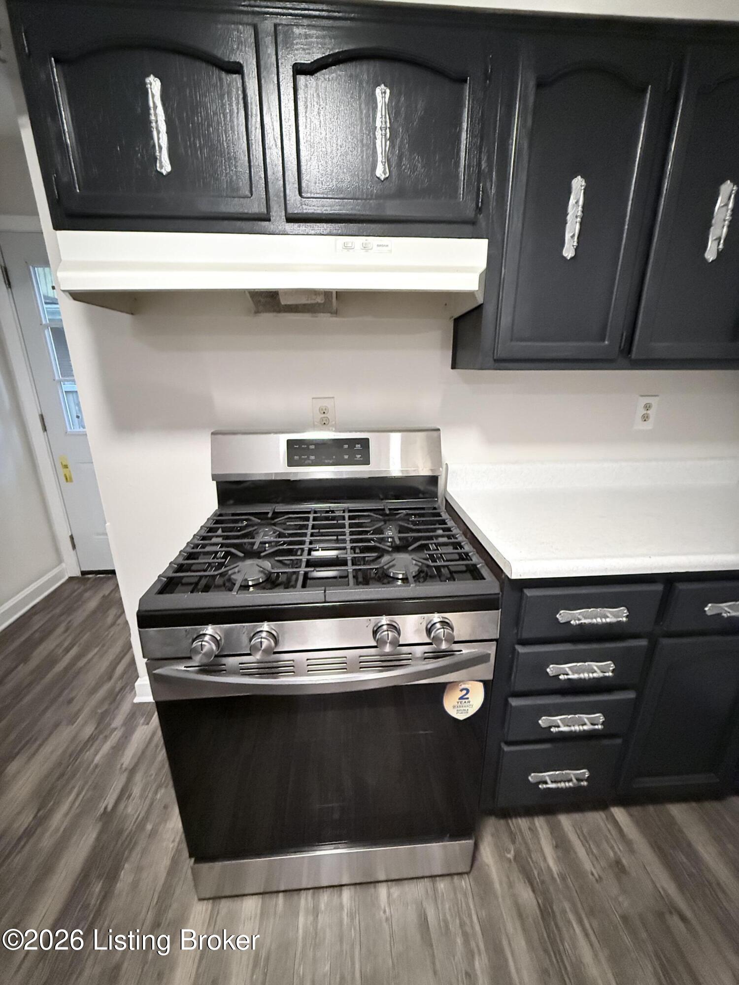 2323 Ecton Ln Property Photo 7