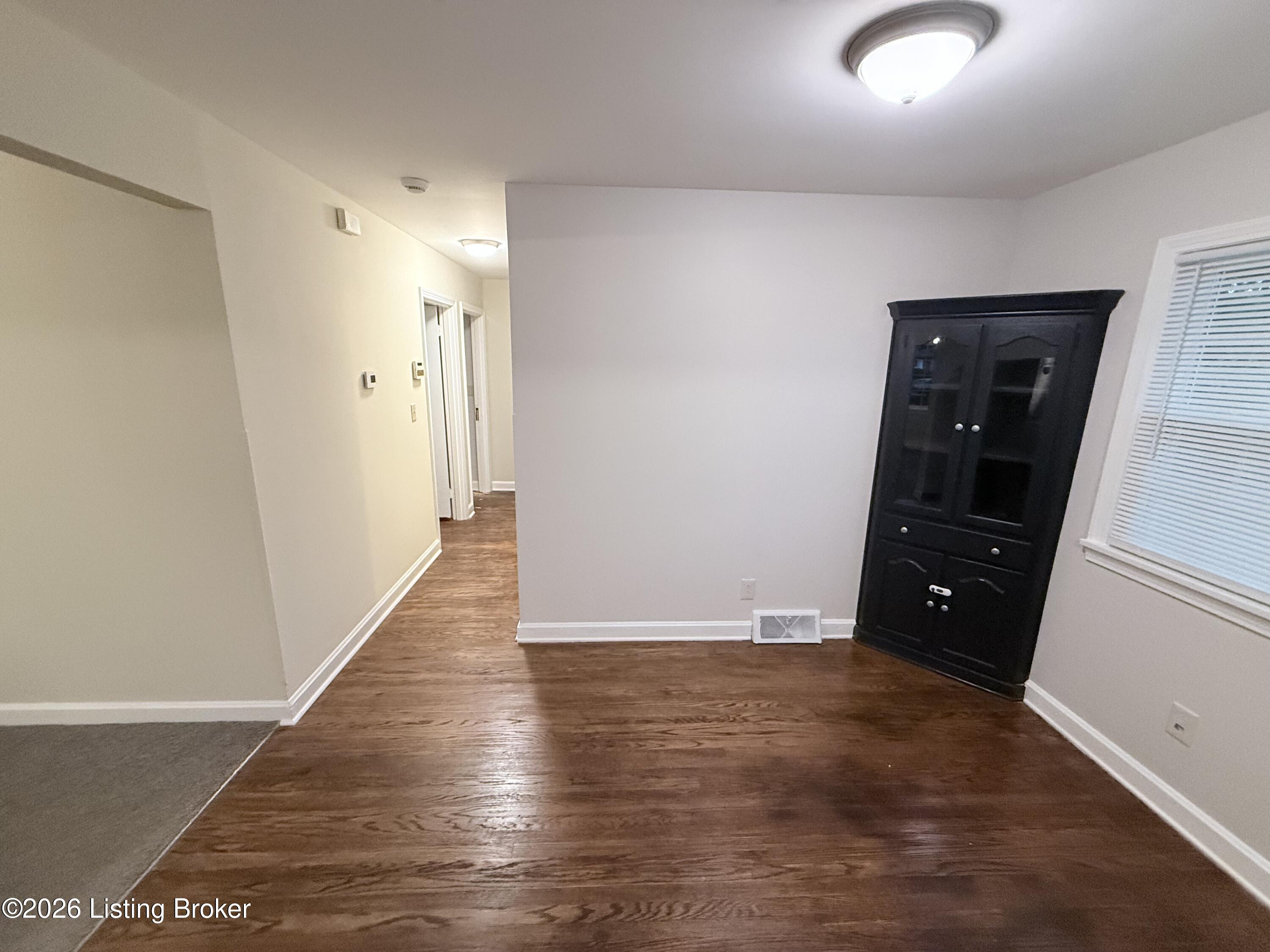 2323 Ecton Ln Property Photo 9