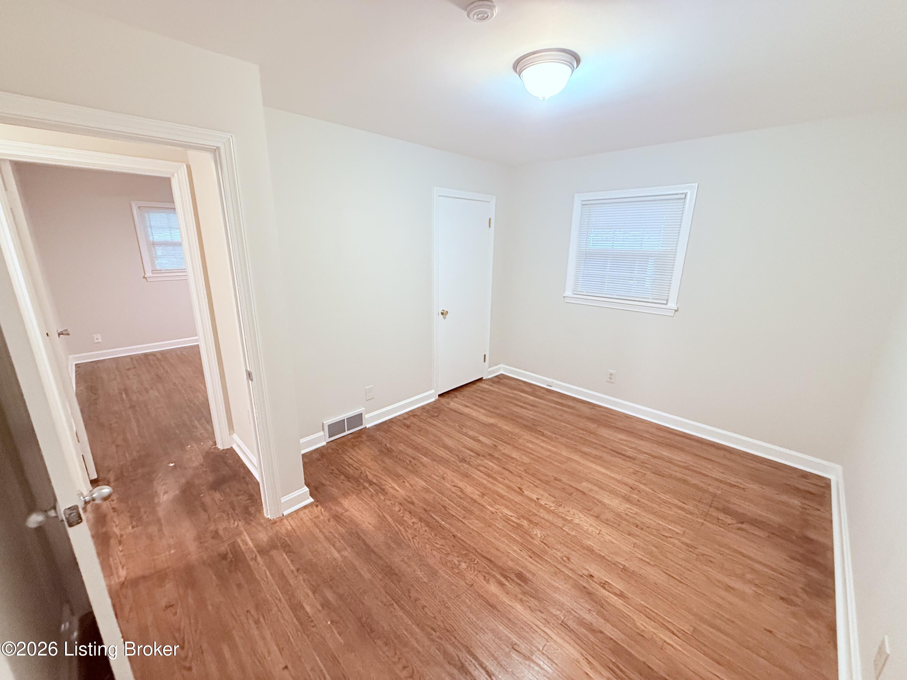 2323 Ecton Ln Property Photo 10