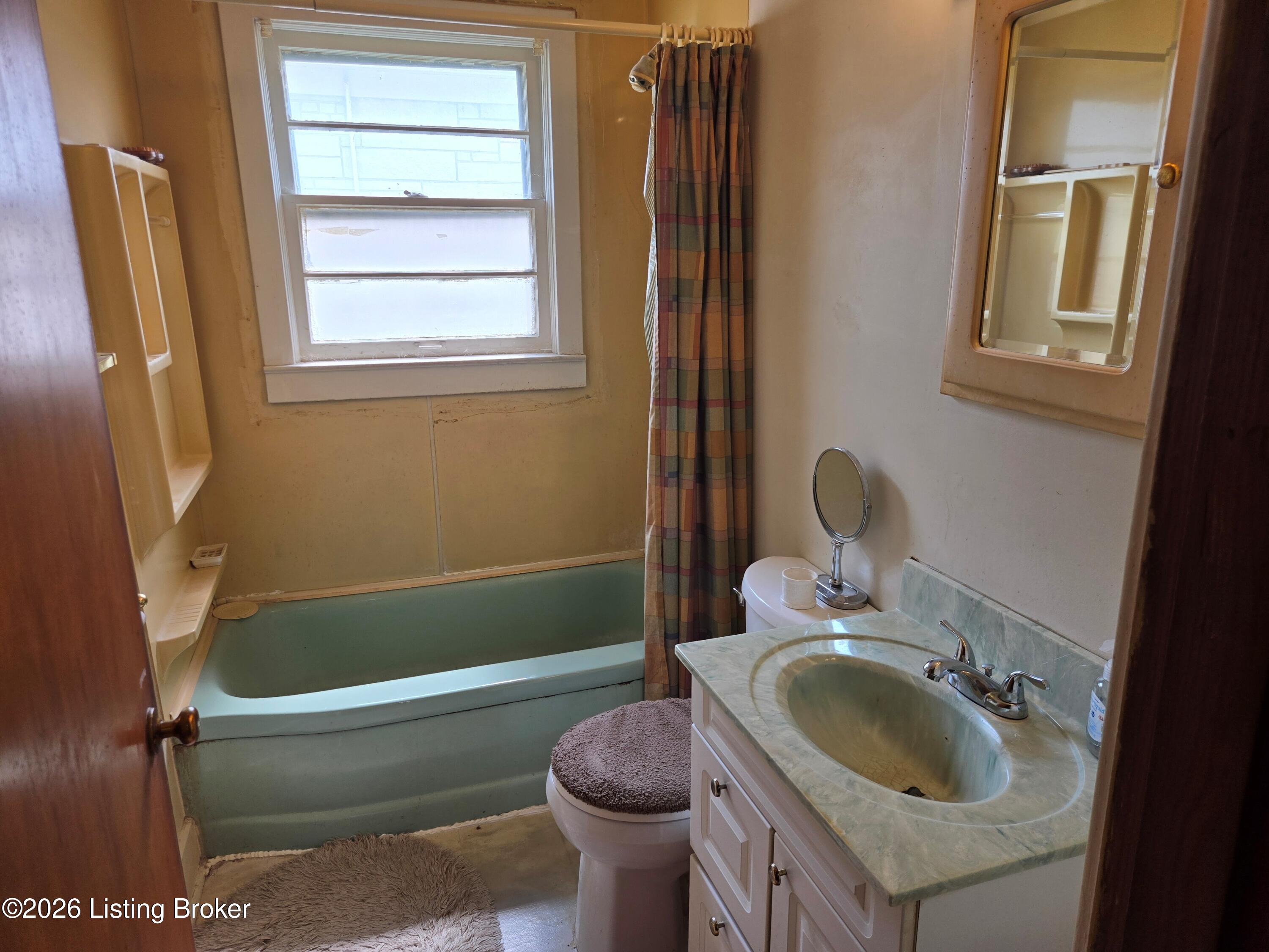 2314 Lamar Ave Property Photo 8
