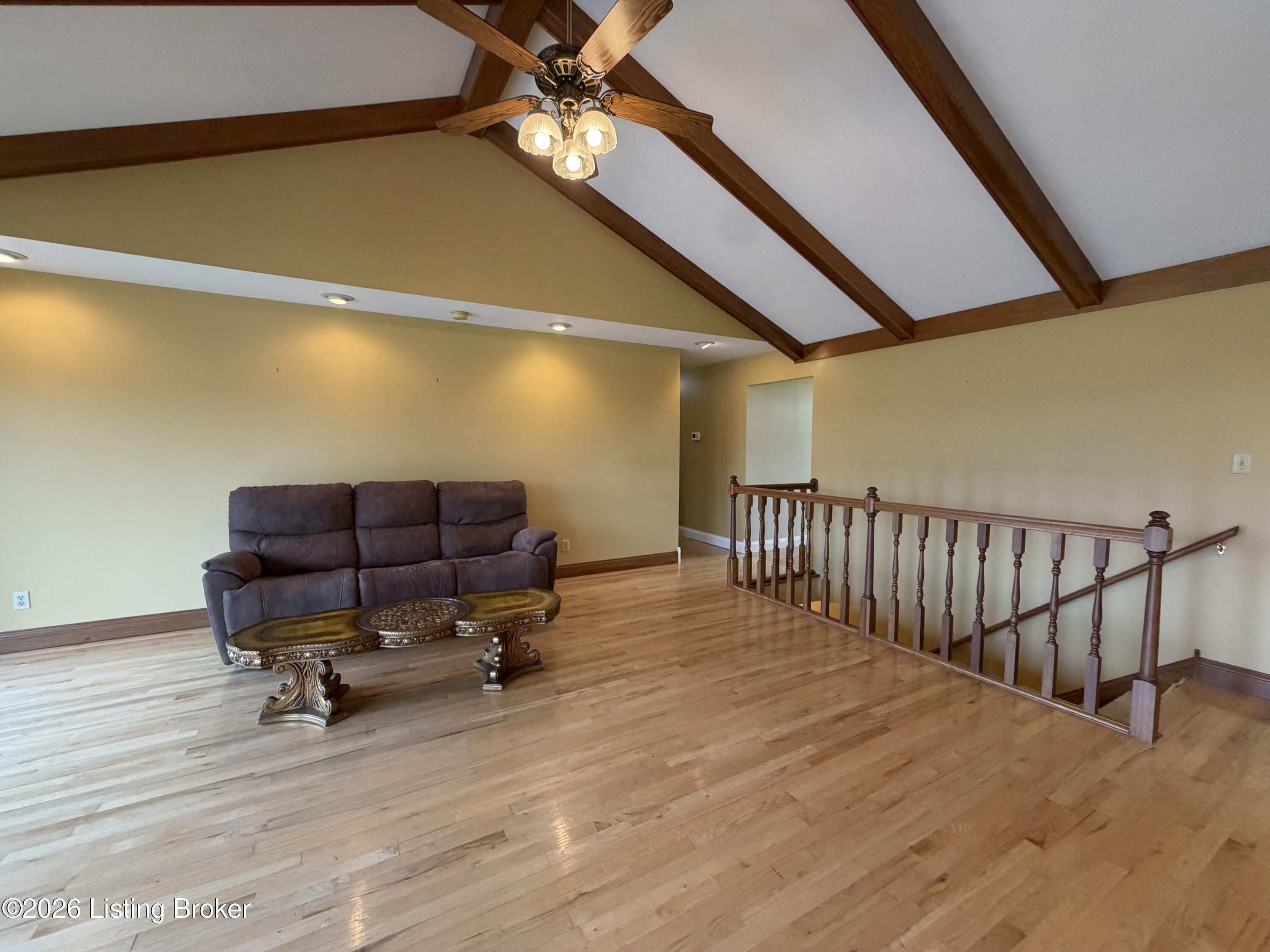 4898 Springfield Rd Property Photo 8