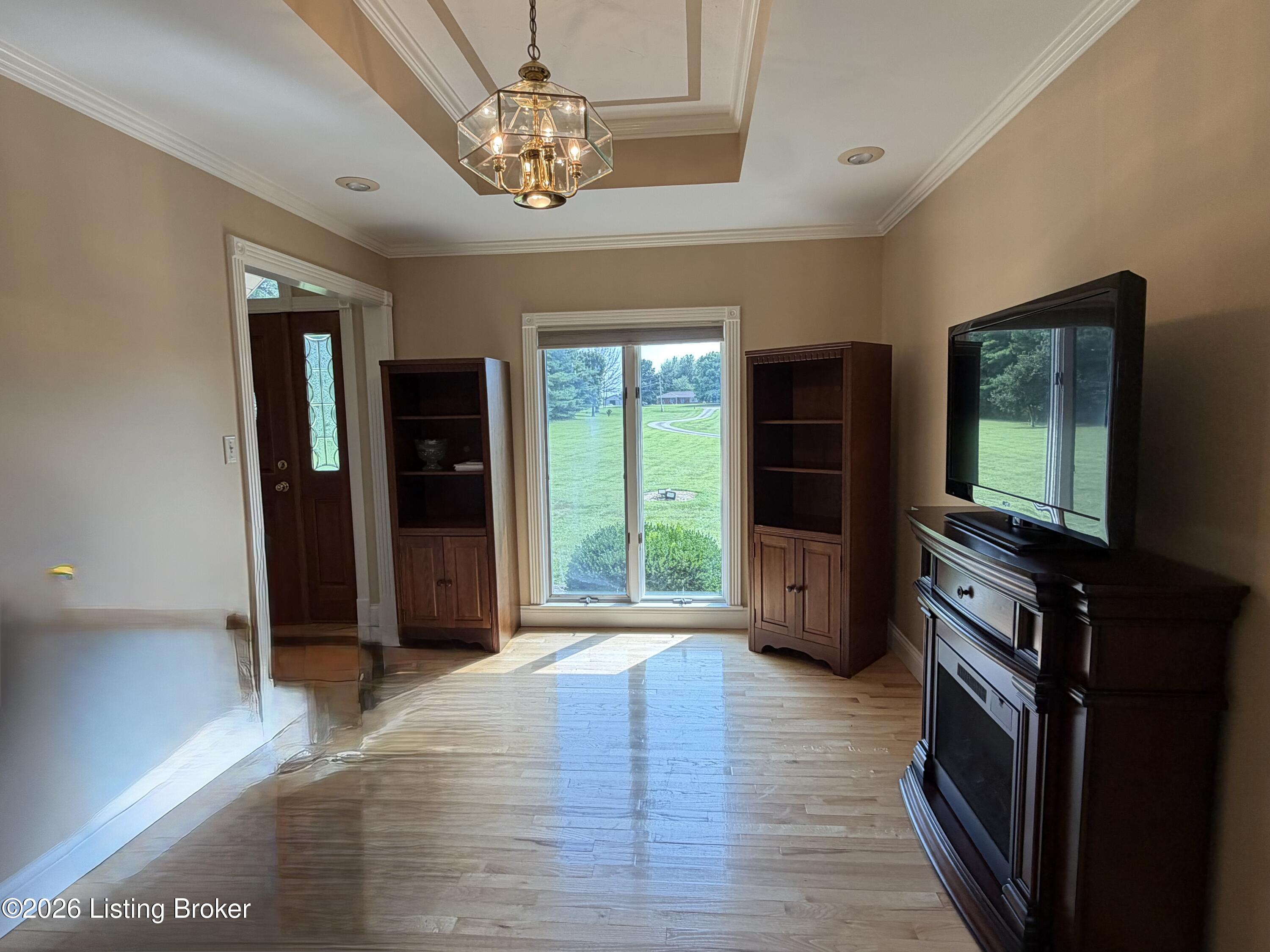 4898 Springfield Rd Property Photo 17