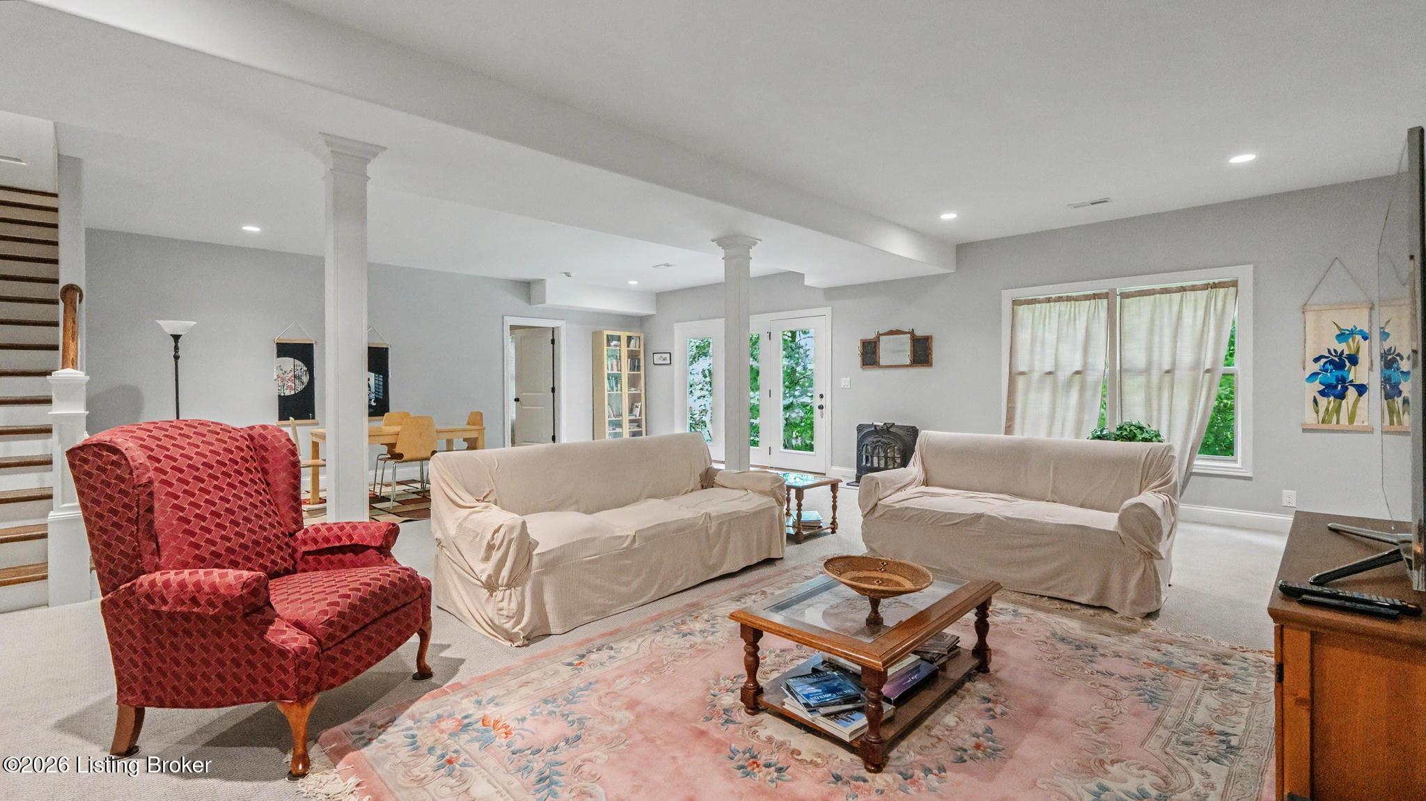 19120 Sturbridge Cir Property Photo 30