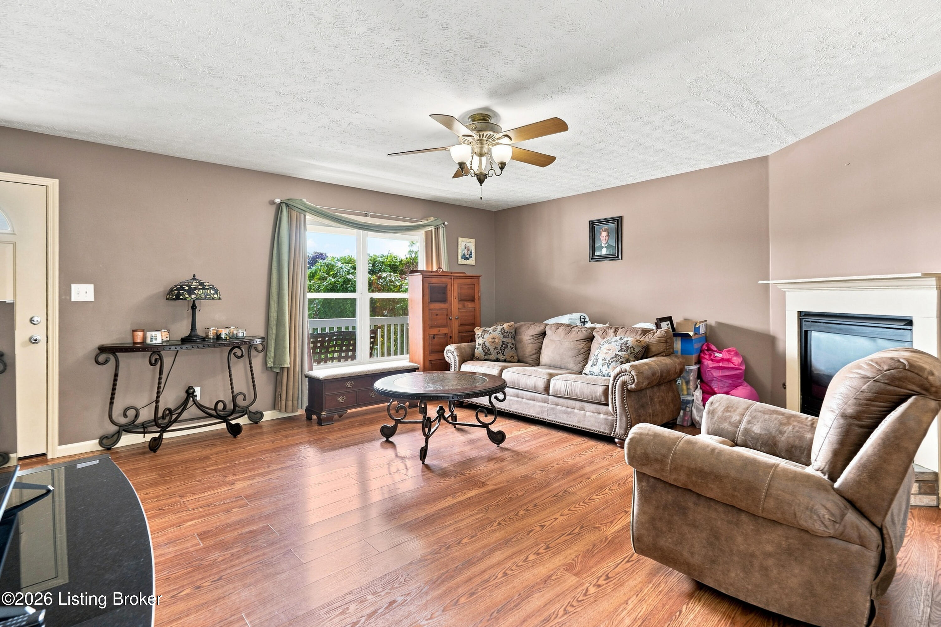 11817 Reality Trail Property Photo 13