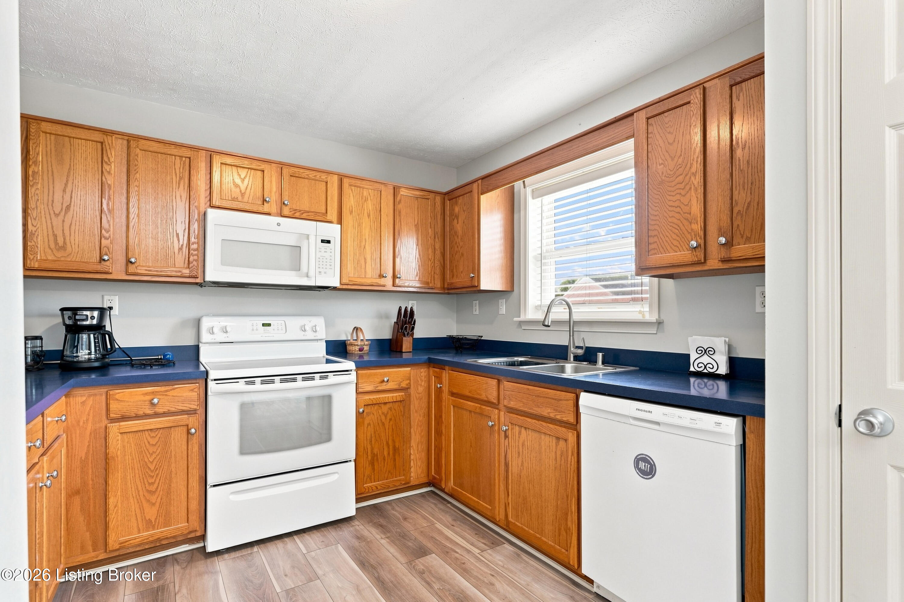 11817 Reality Trail Property Photo 21