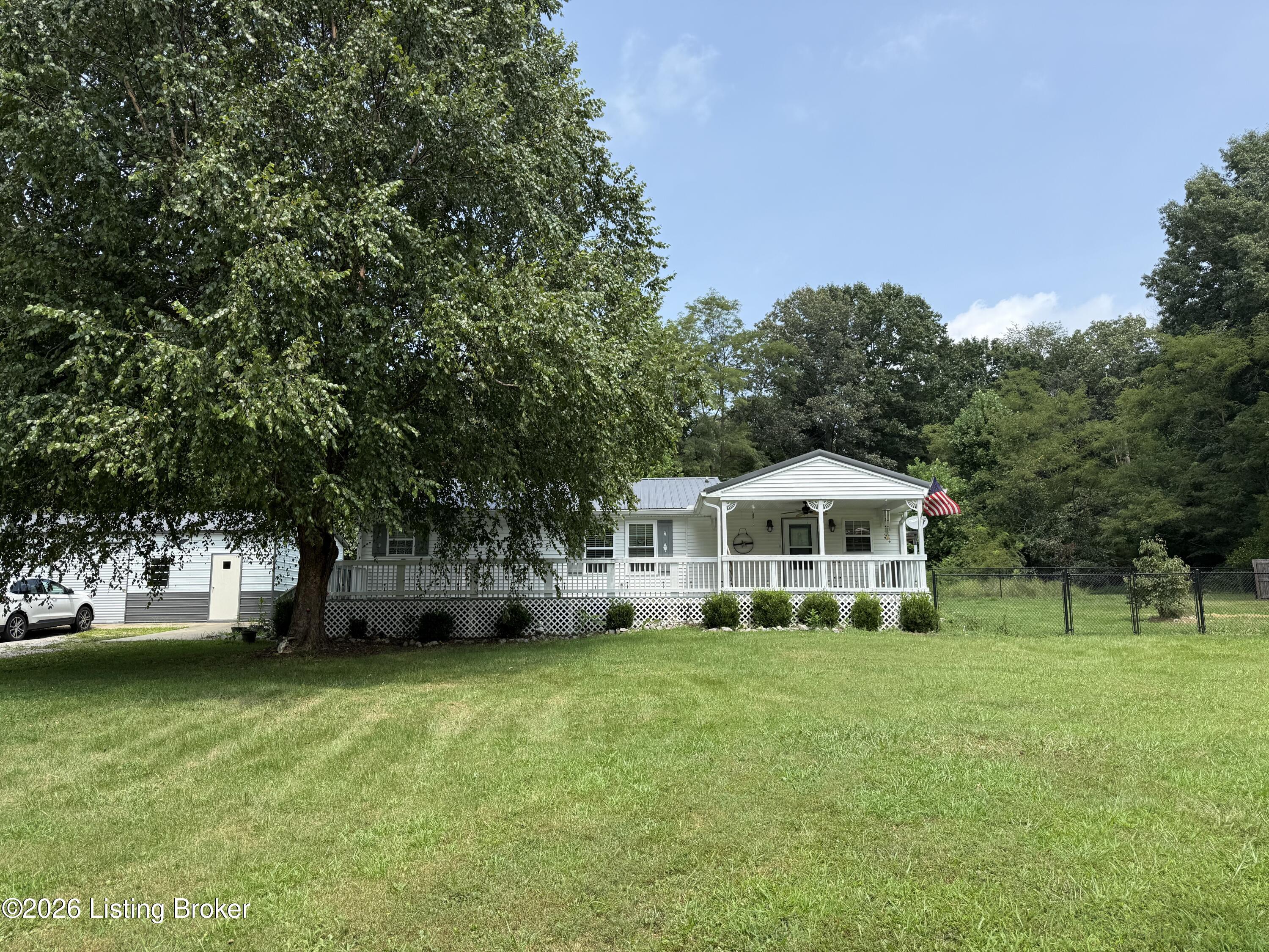 425 Starwood Rd Property Photo 1
