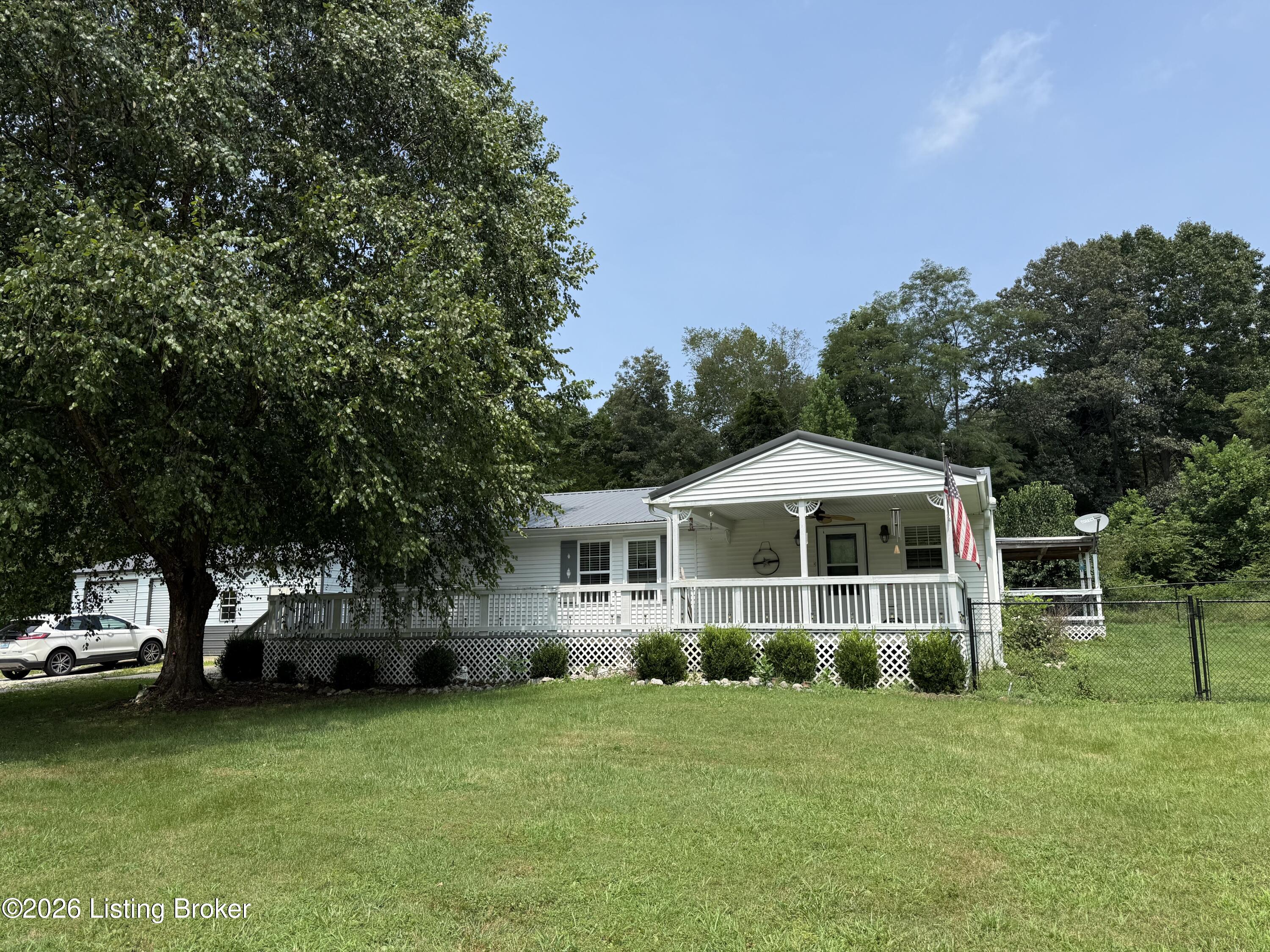 425 Starwood Rd Property Photo 3
