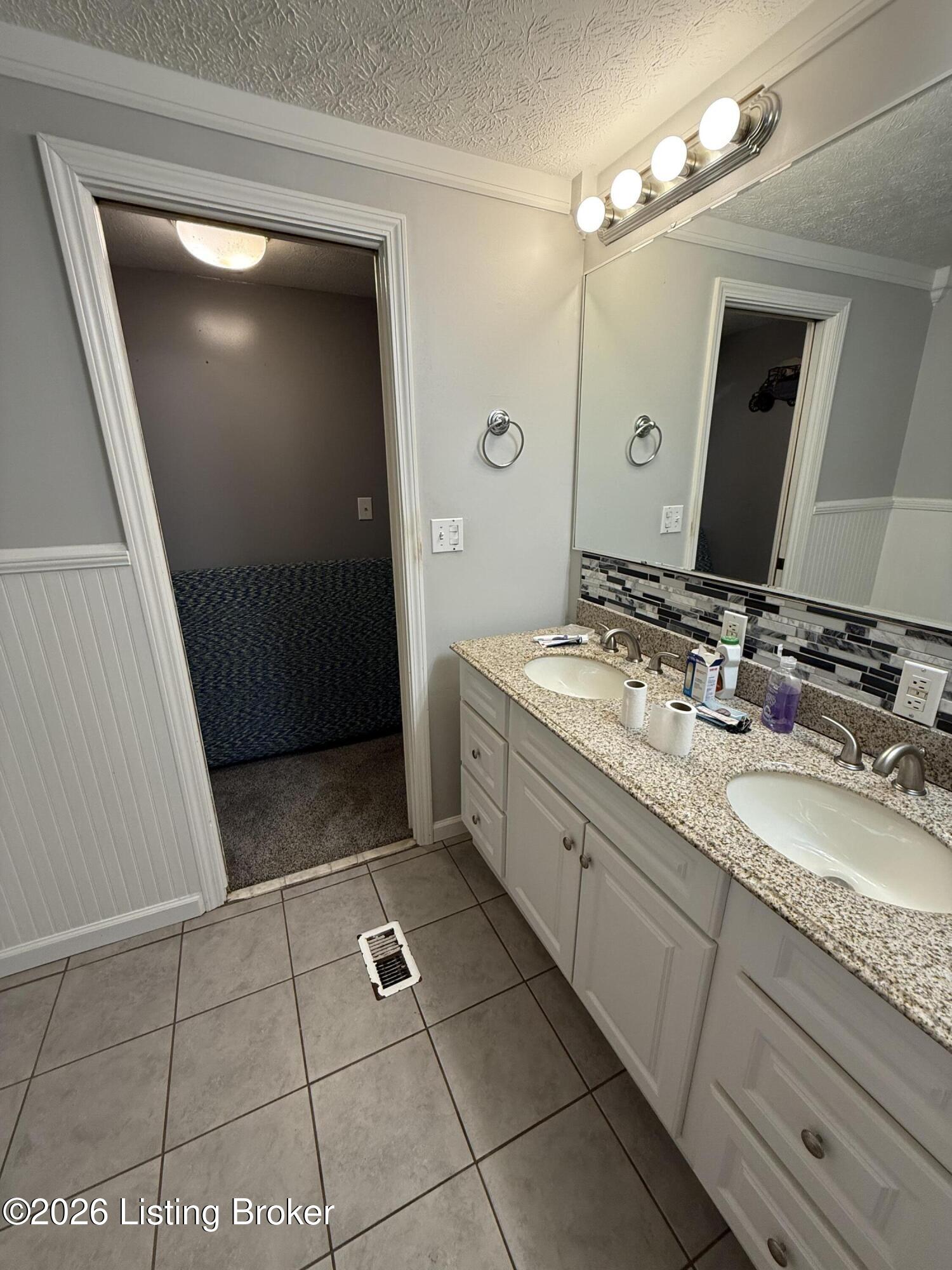 425 Starwood Rd Property Photo 32