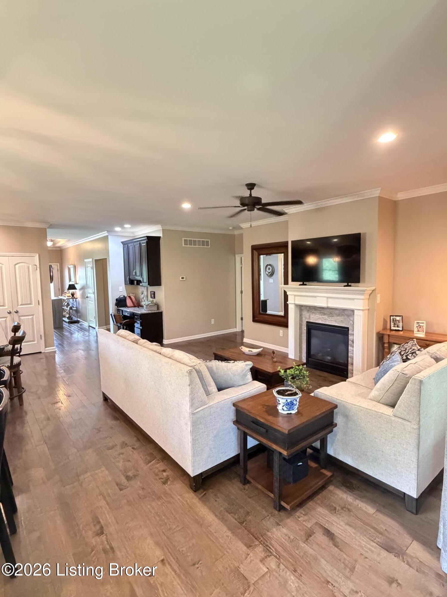 2420 Irish Bend Ct Property Photo 11