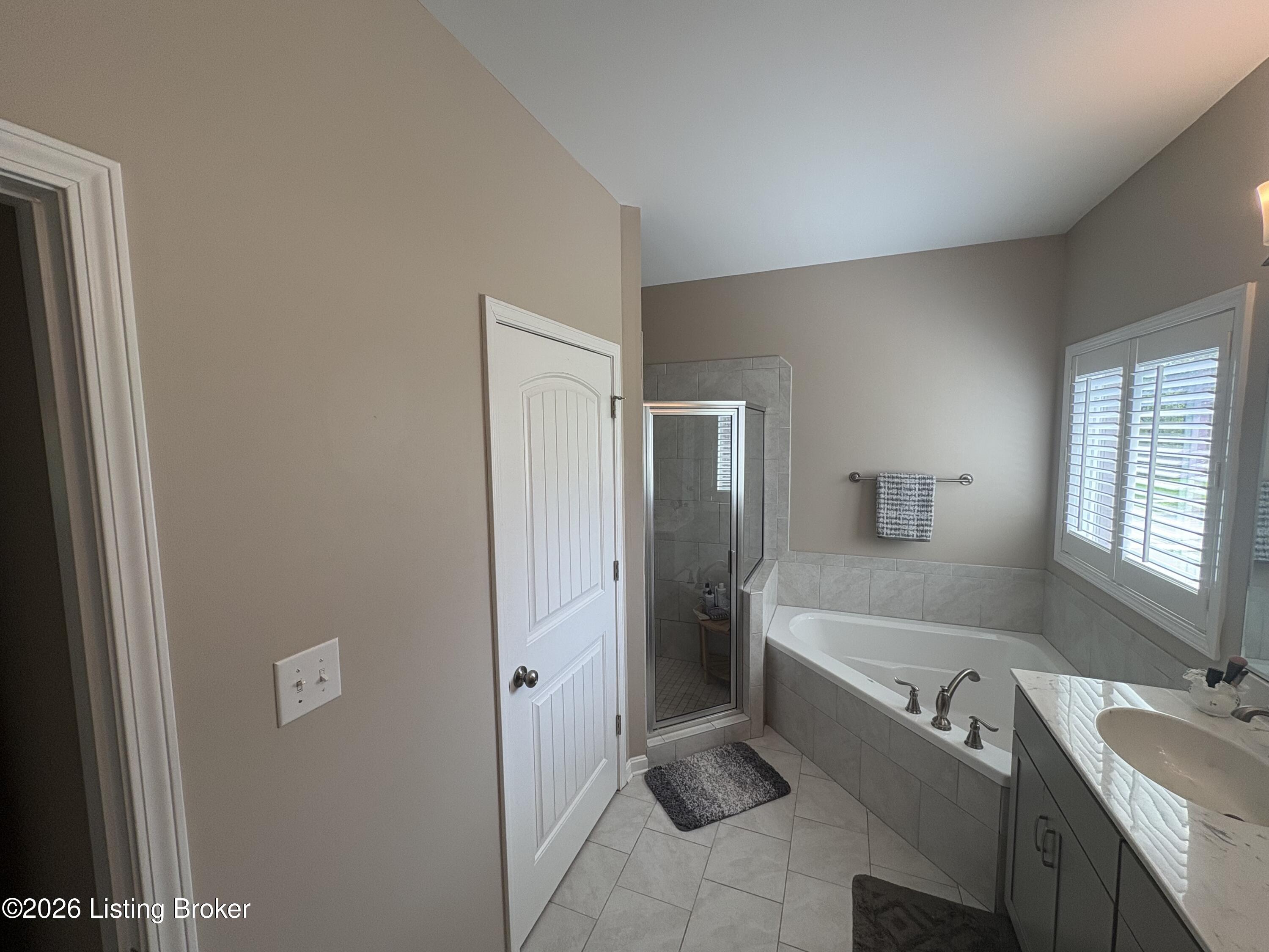 2420 Irish Bend Ct Property Photo 19