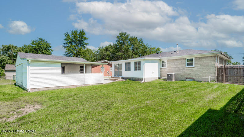 124 Harpers Ferry Rd Property Photo 3