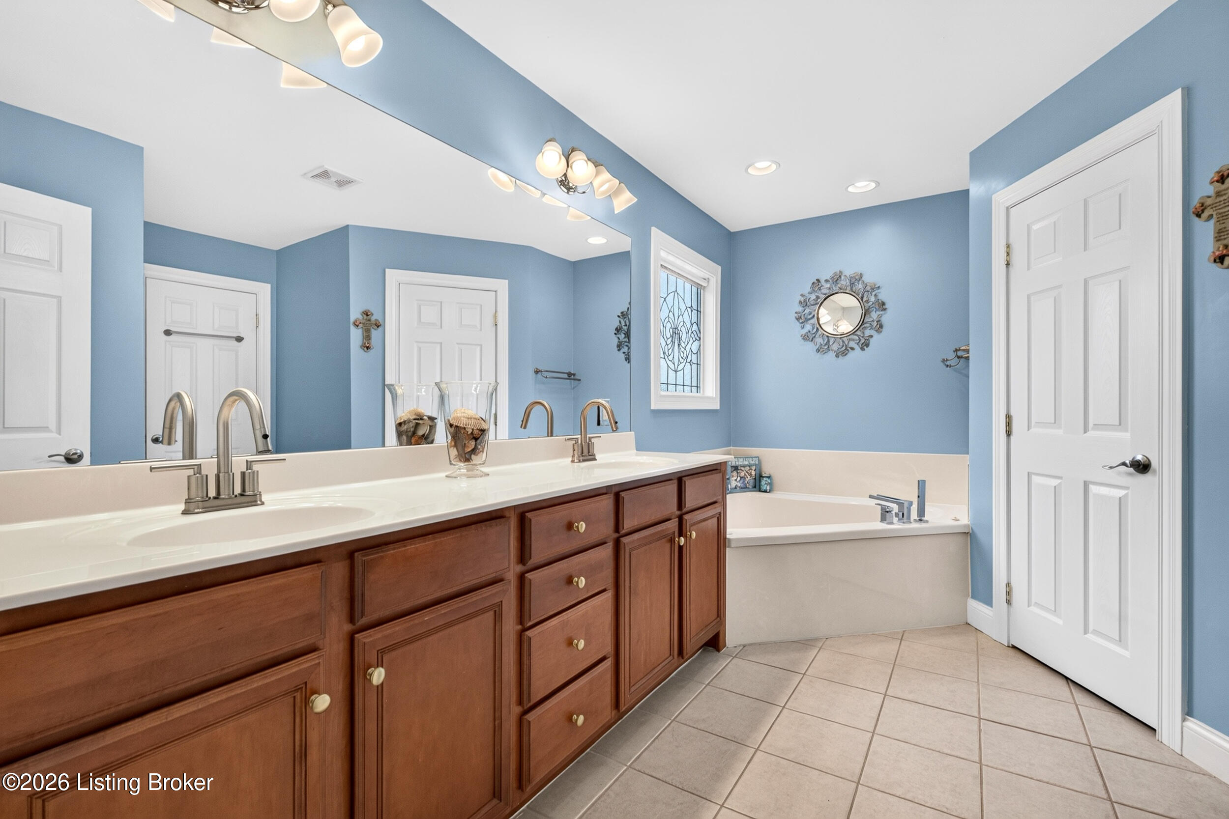 11102 Perwinkle Ln Property Photo 35