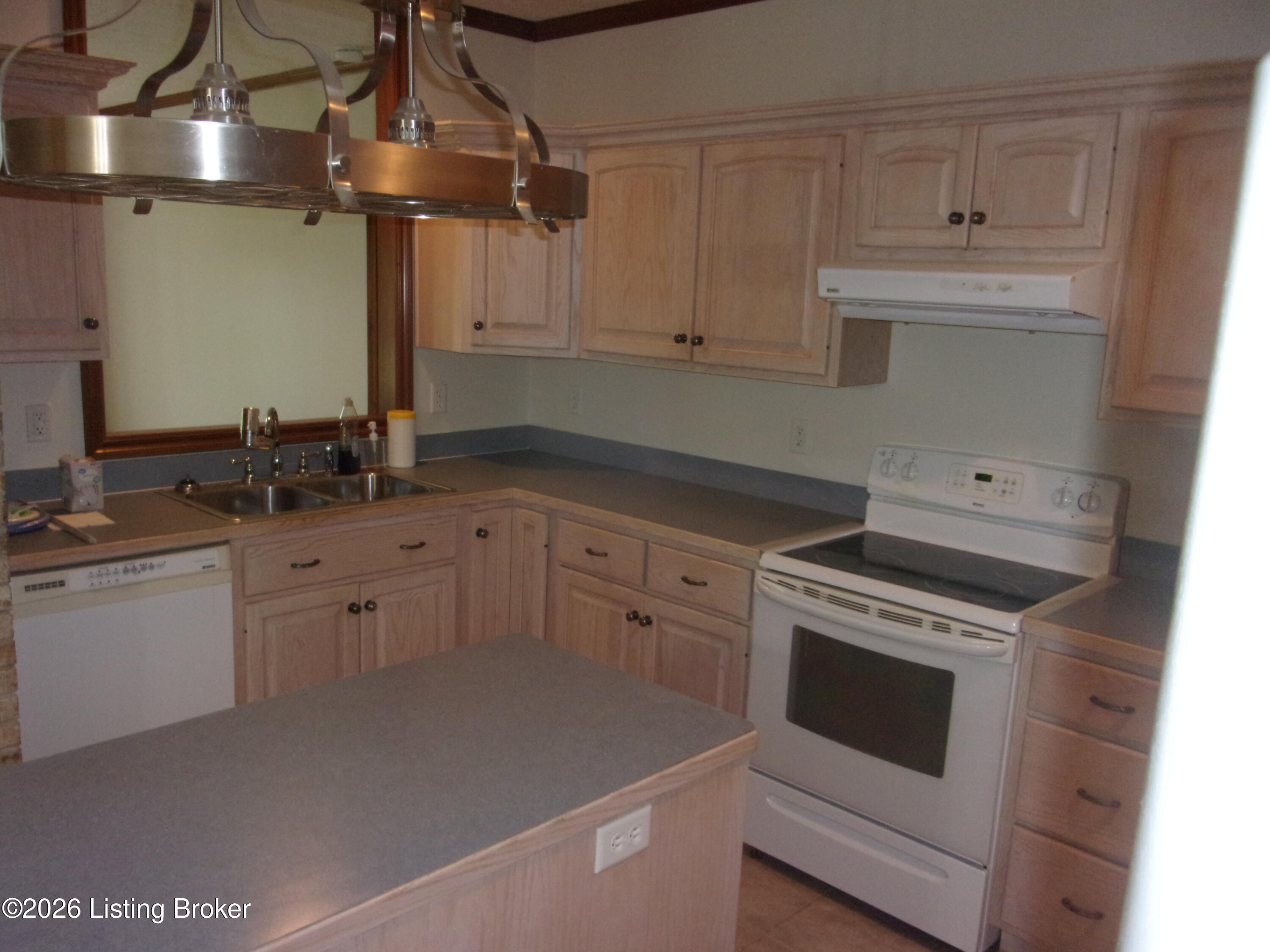 2399 Ashes Creek Rd Property Photo 10
