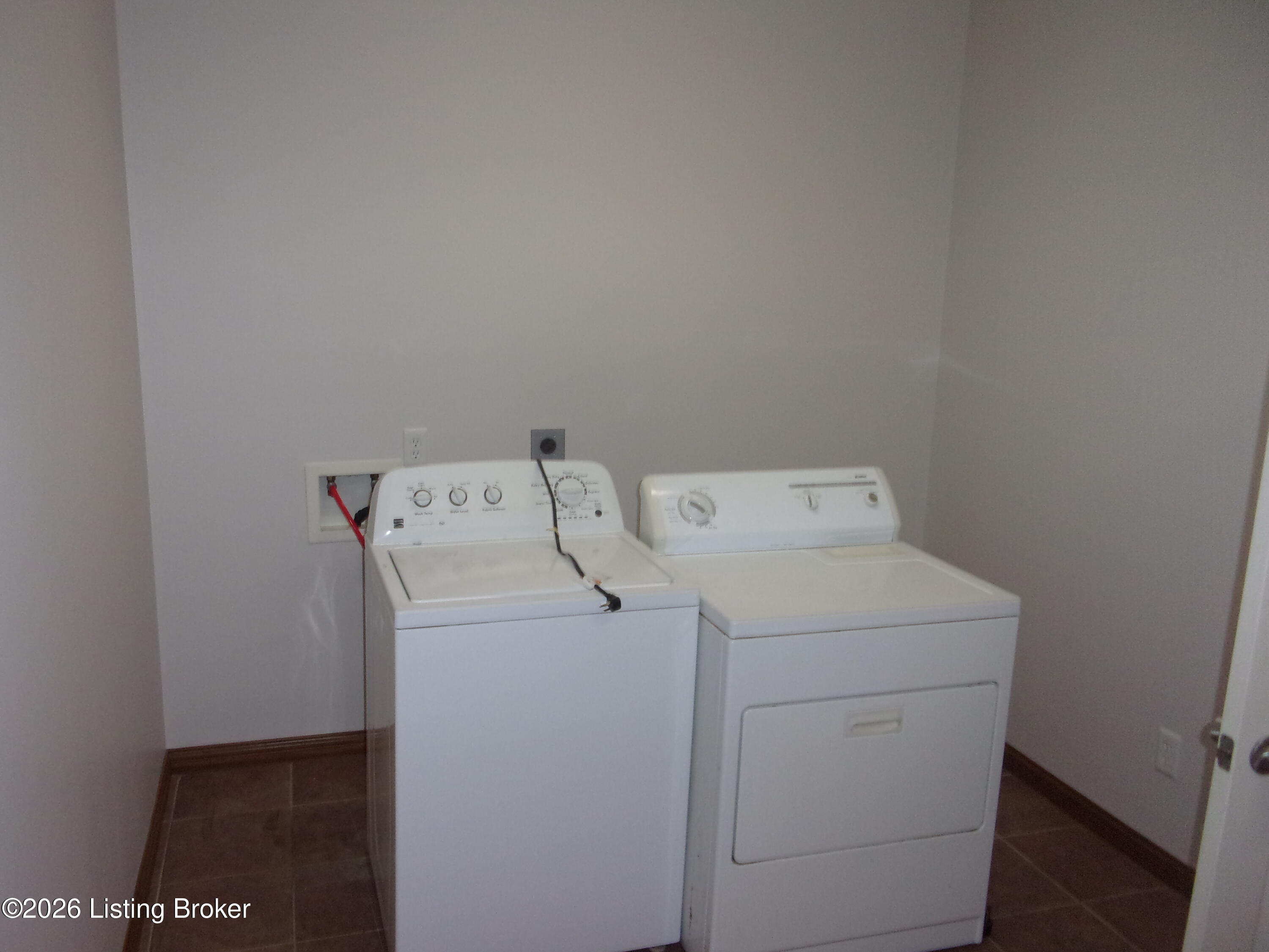 2399 Ashes Creek Rd Property Photo 33