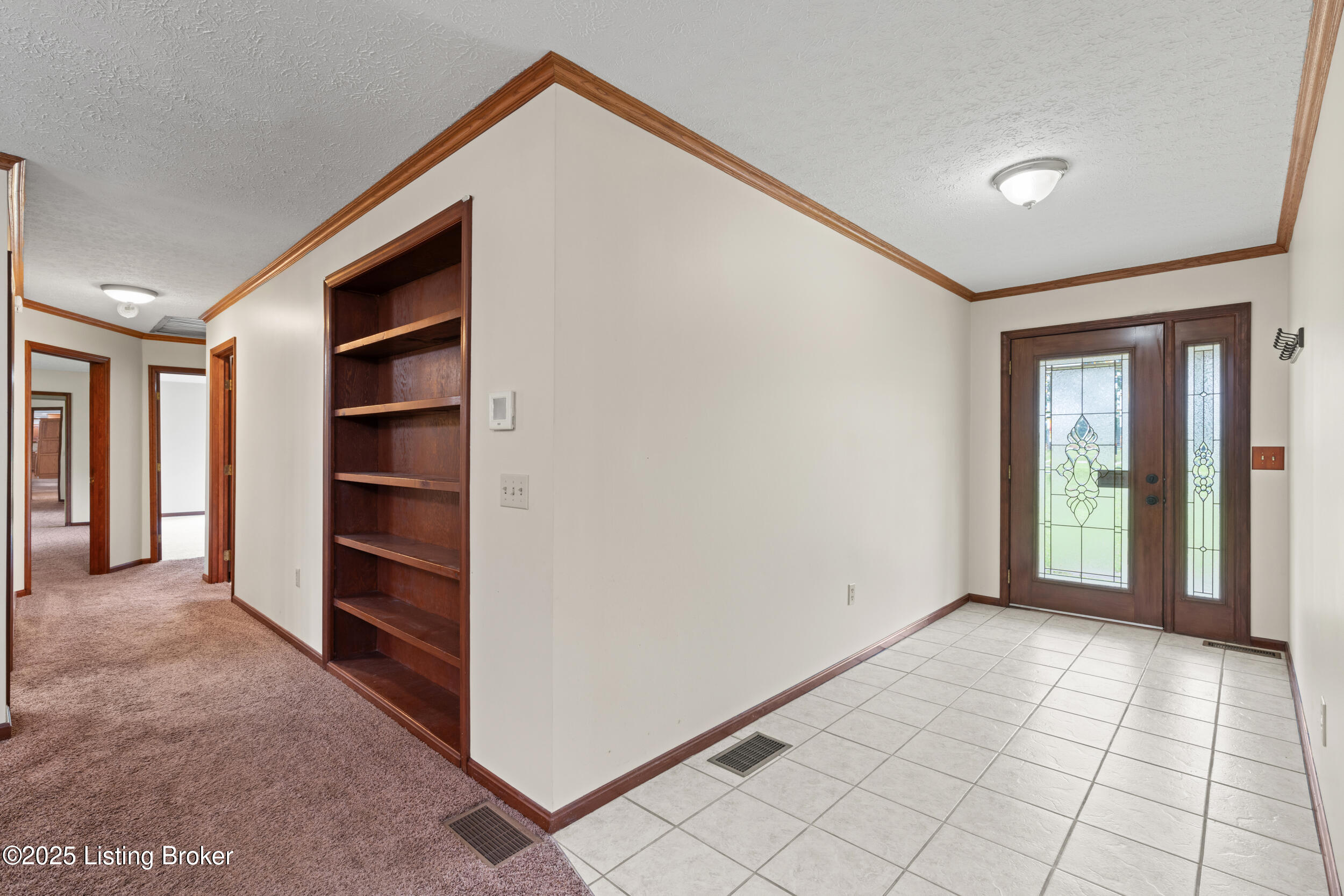 364 Fairview Ln Property Photo 5