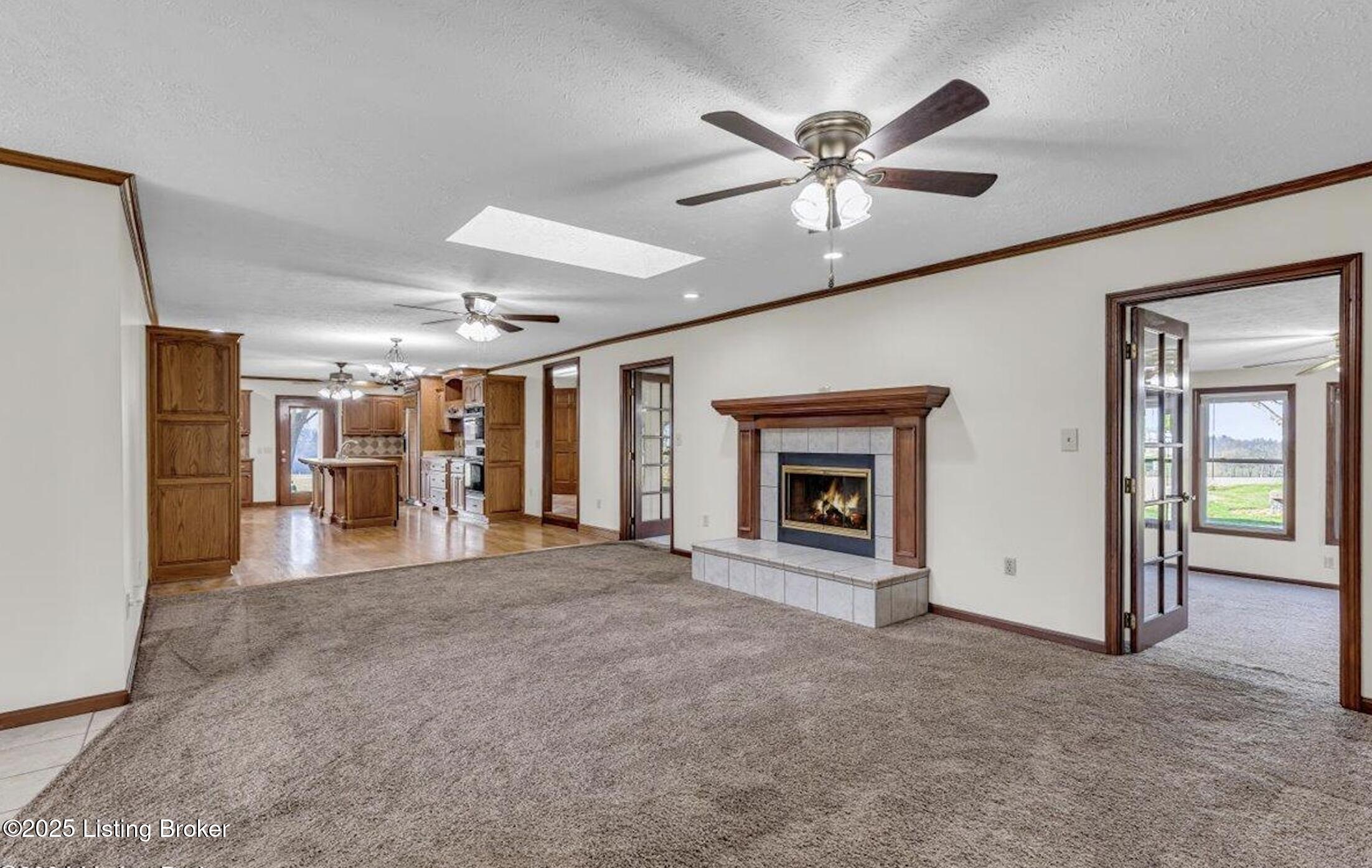 364 Fairview Ln Property Photo 6