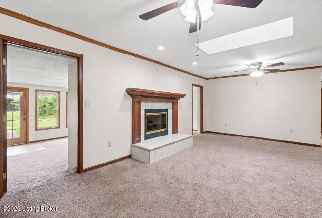 364 Fairview Ln Property Photo 7