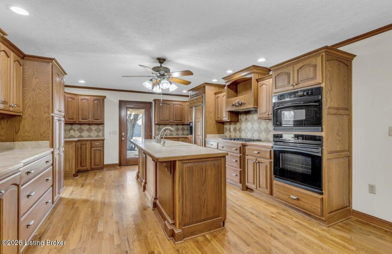 364 Fairview Ln Property Photo 9