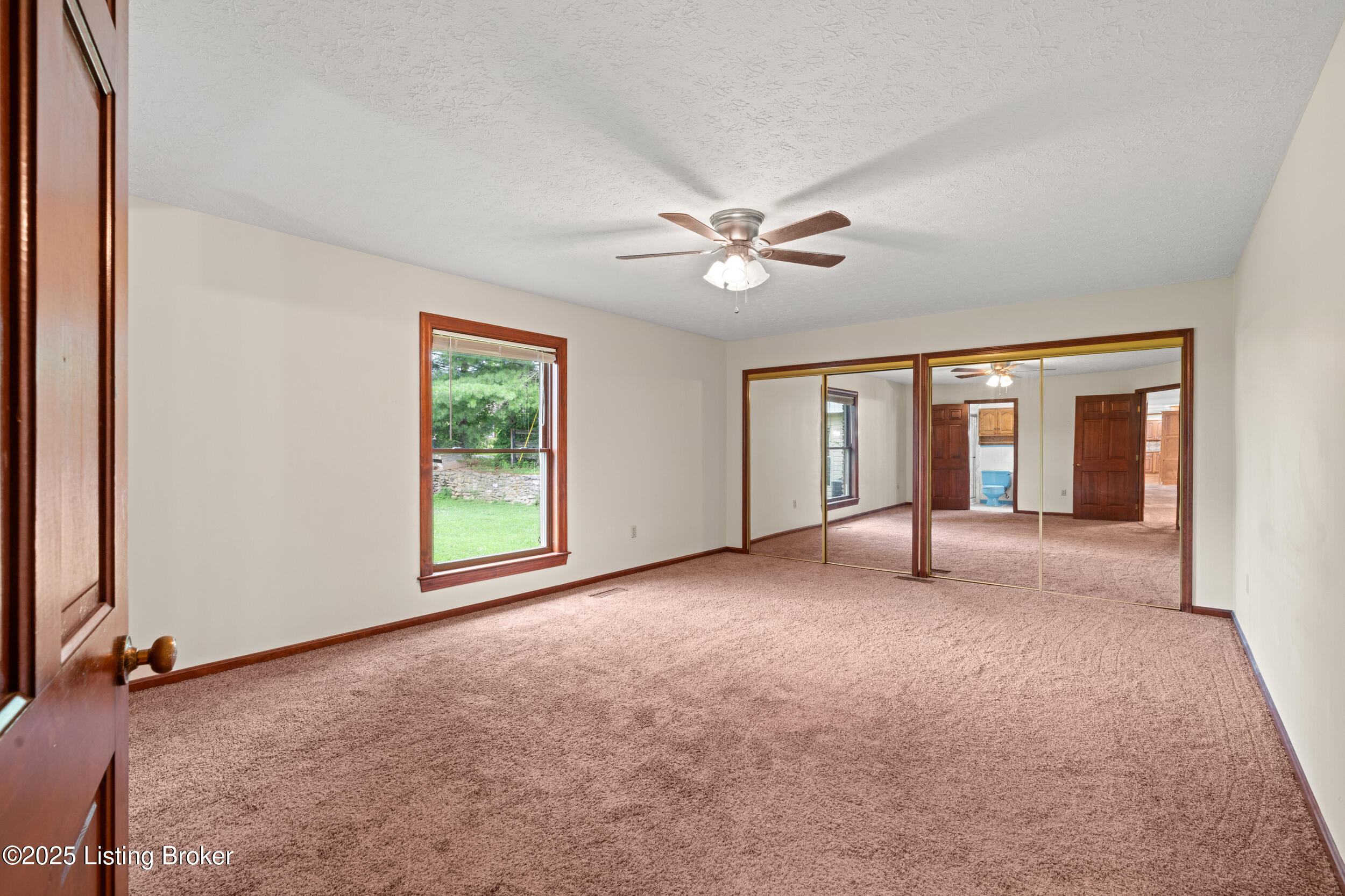 364 Fairview Ln Property Photo 24