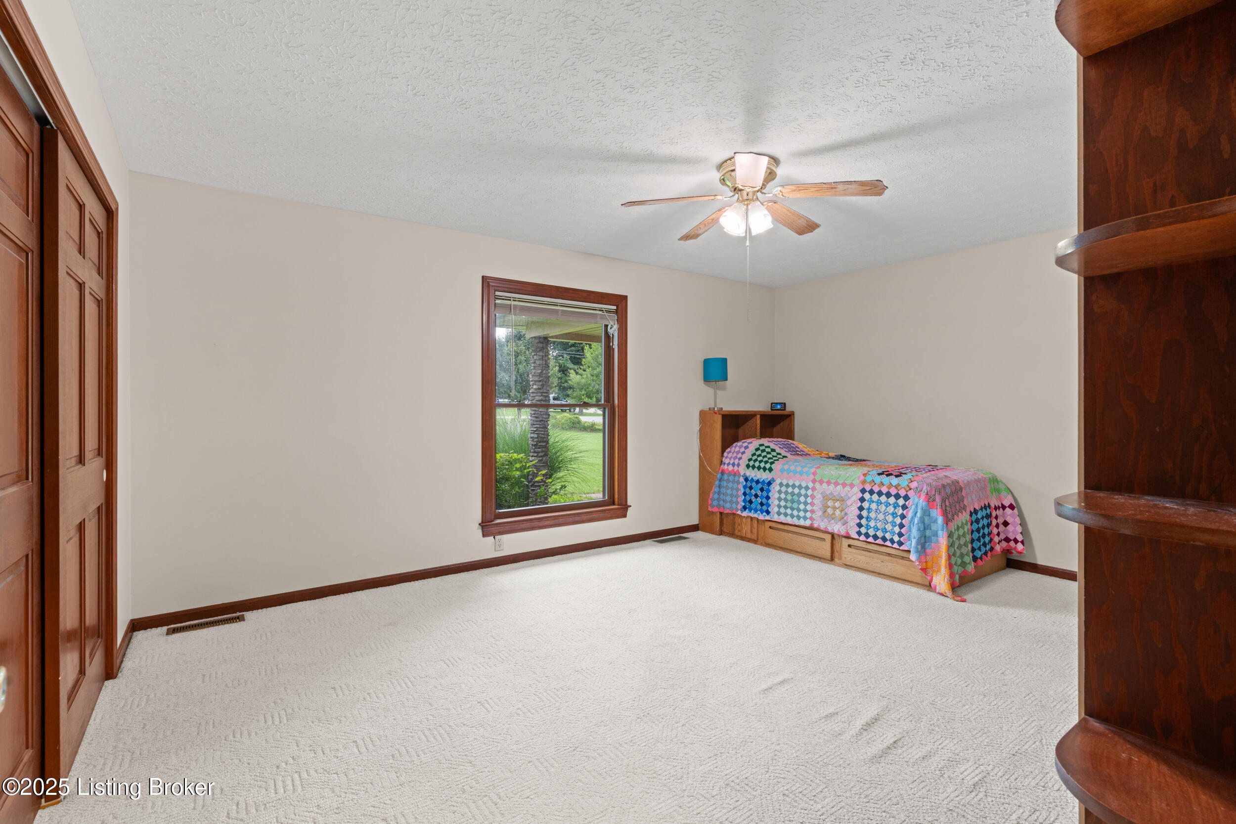 364 Fairview Ln Property Photo 28