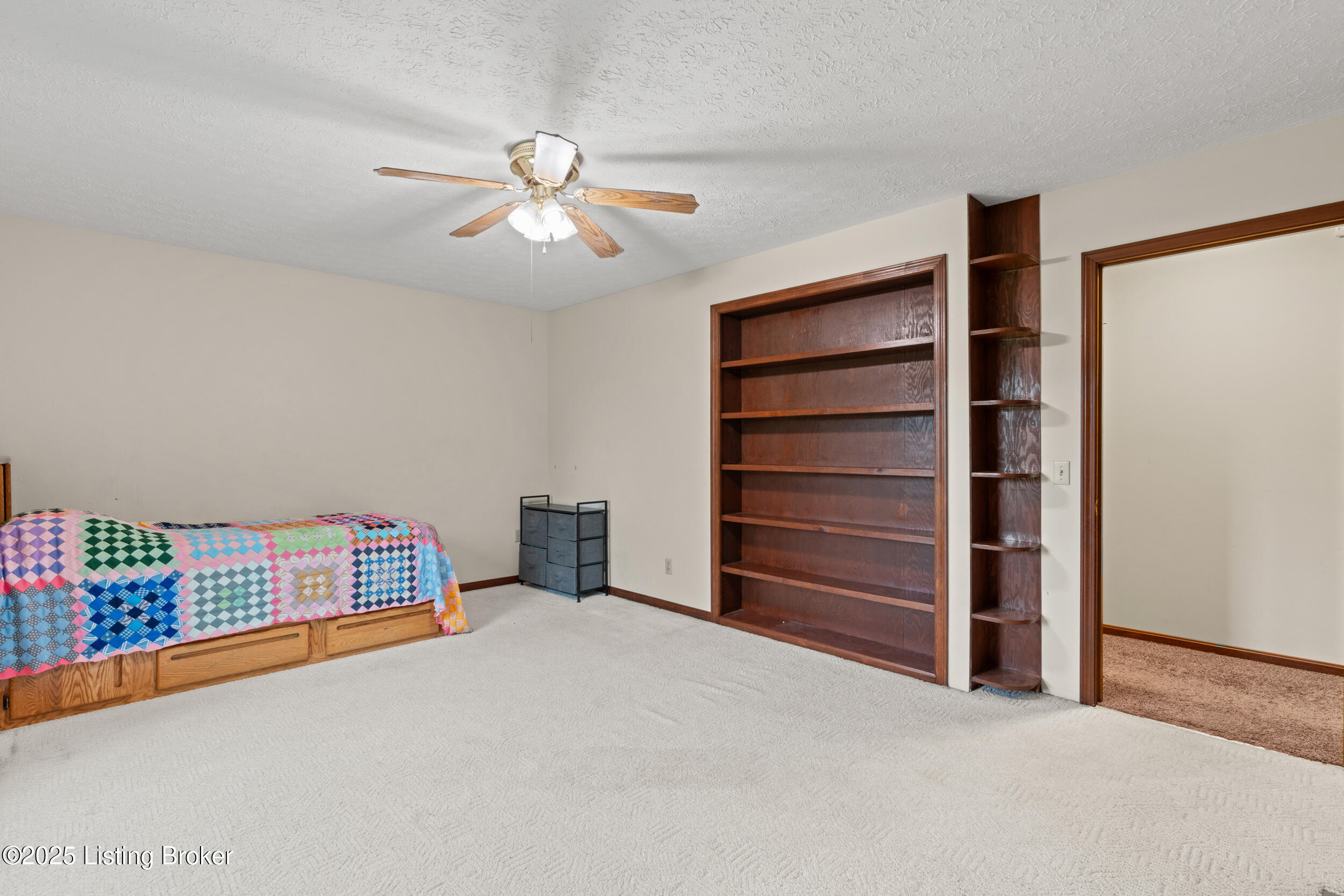 364 Fairview Ln Property Photo 29
