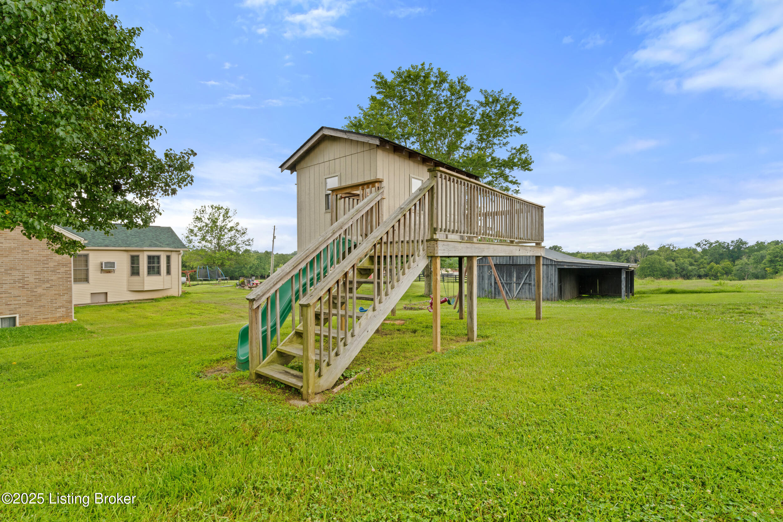 364 Fairview Ln Property Photo 41