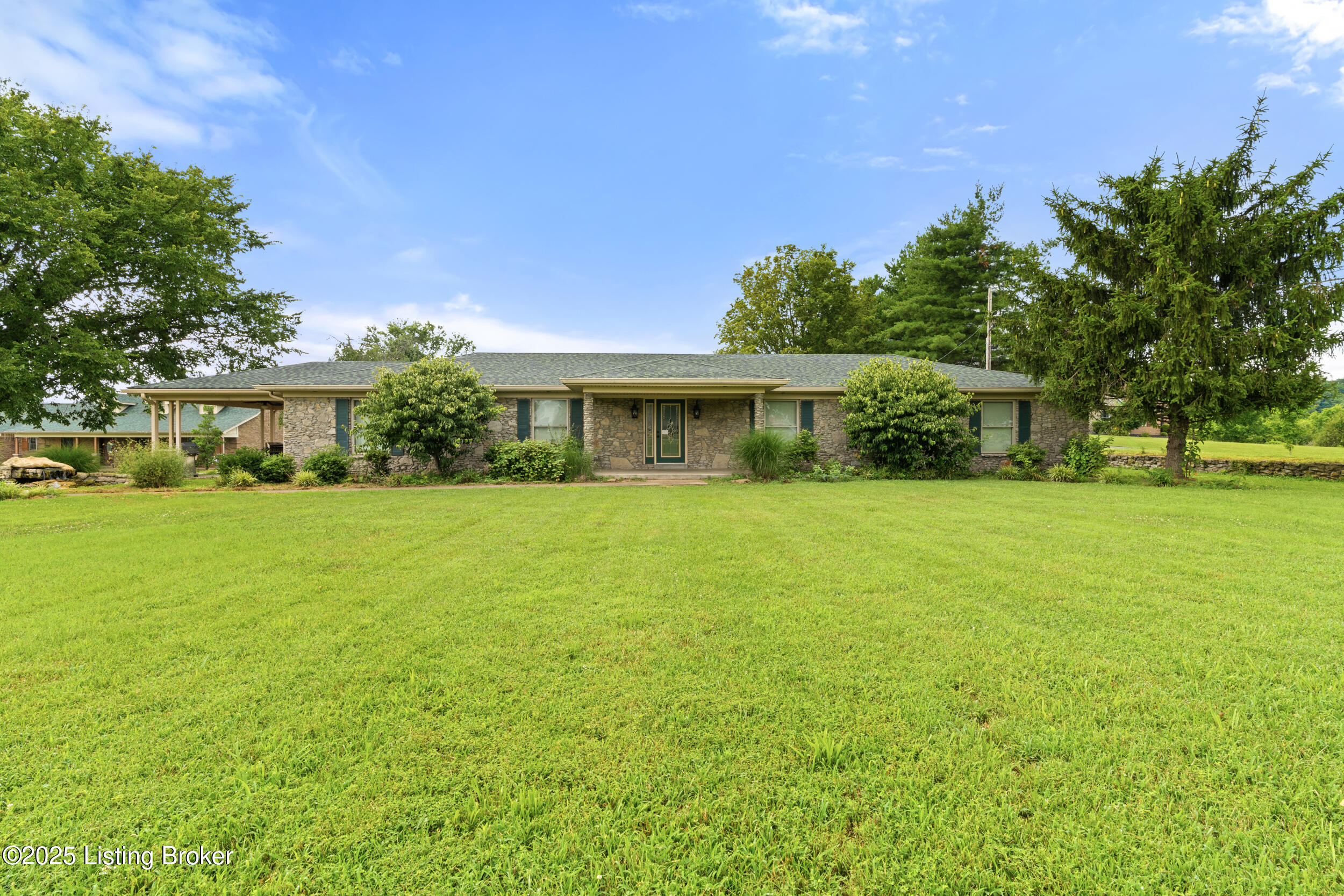364 Fairview Ln Property Photo 44