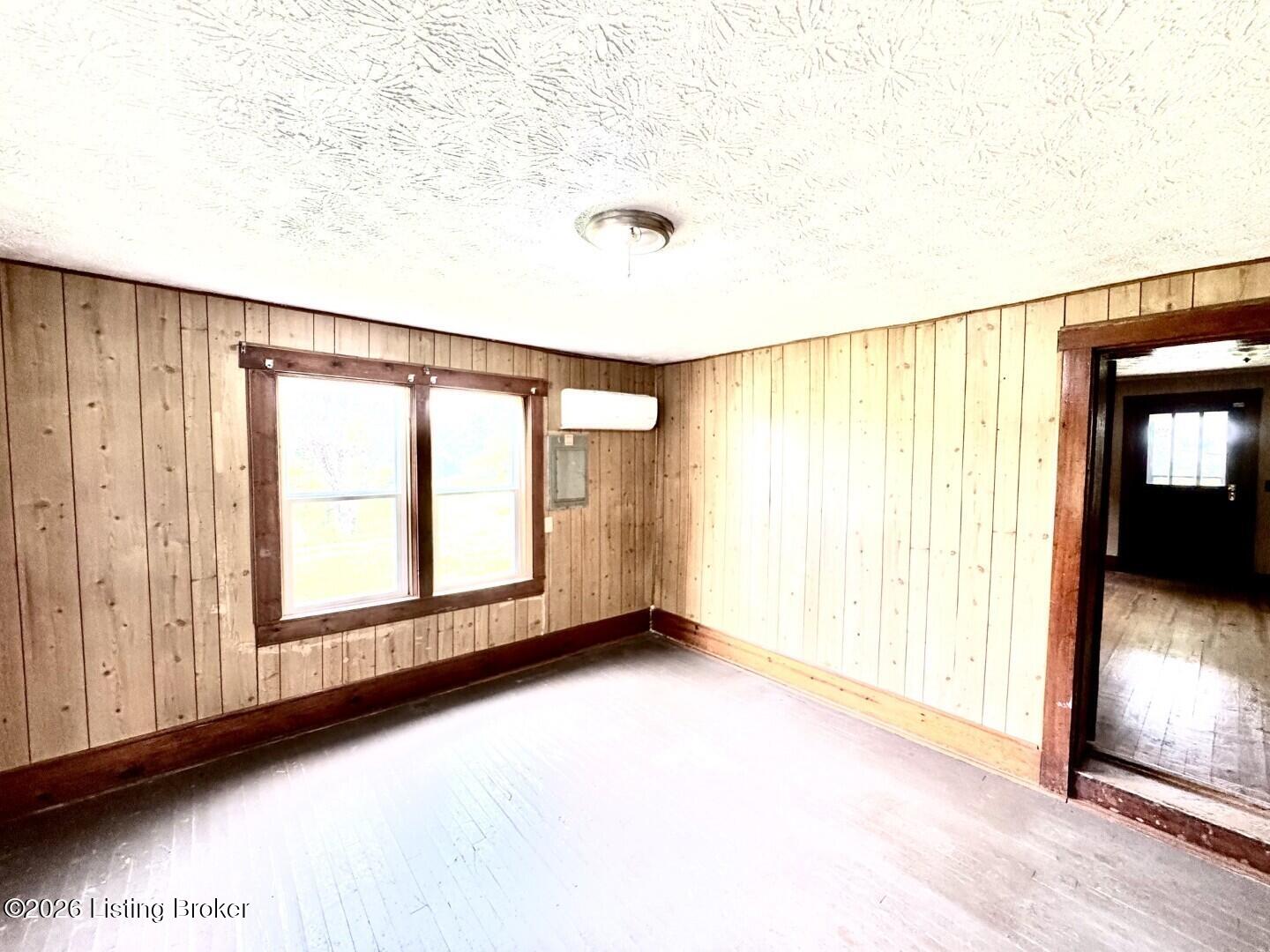 4223 Chaplin Rd Property Photo 4