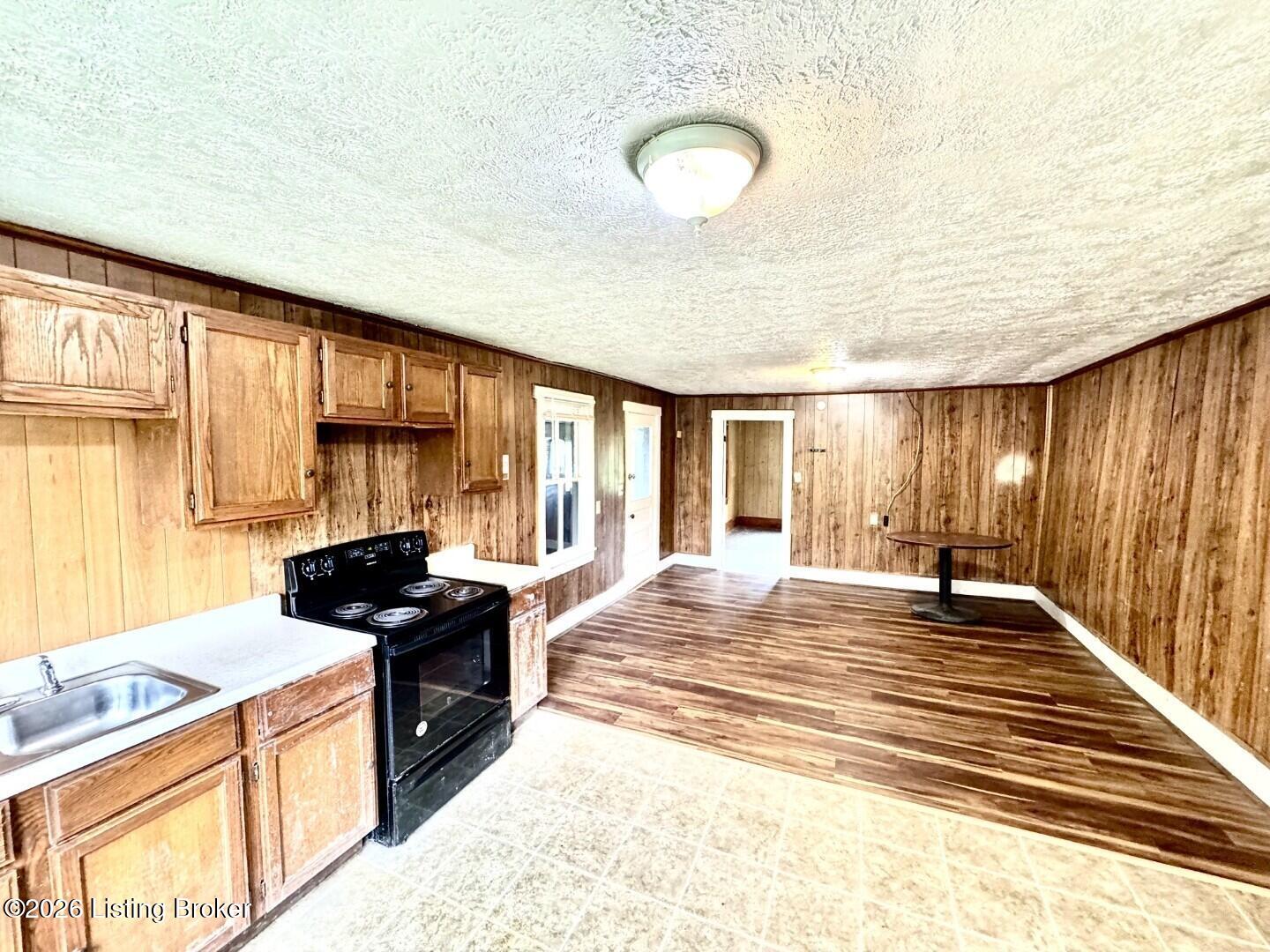 4223 Chaplin Rd Property Photo 10