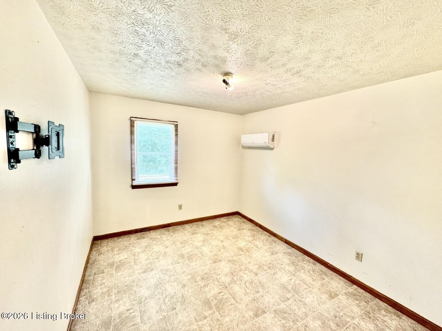 4223 Chaplin Rd Property Photo 15