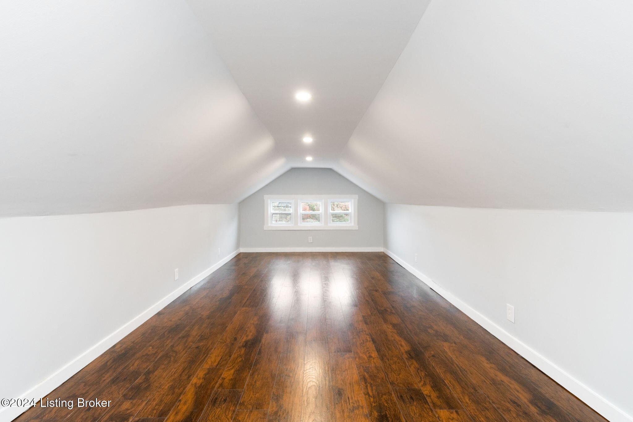 1309 Lydia St Property Photo 25
