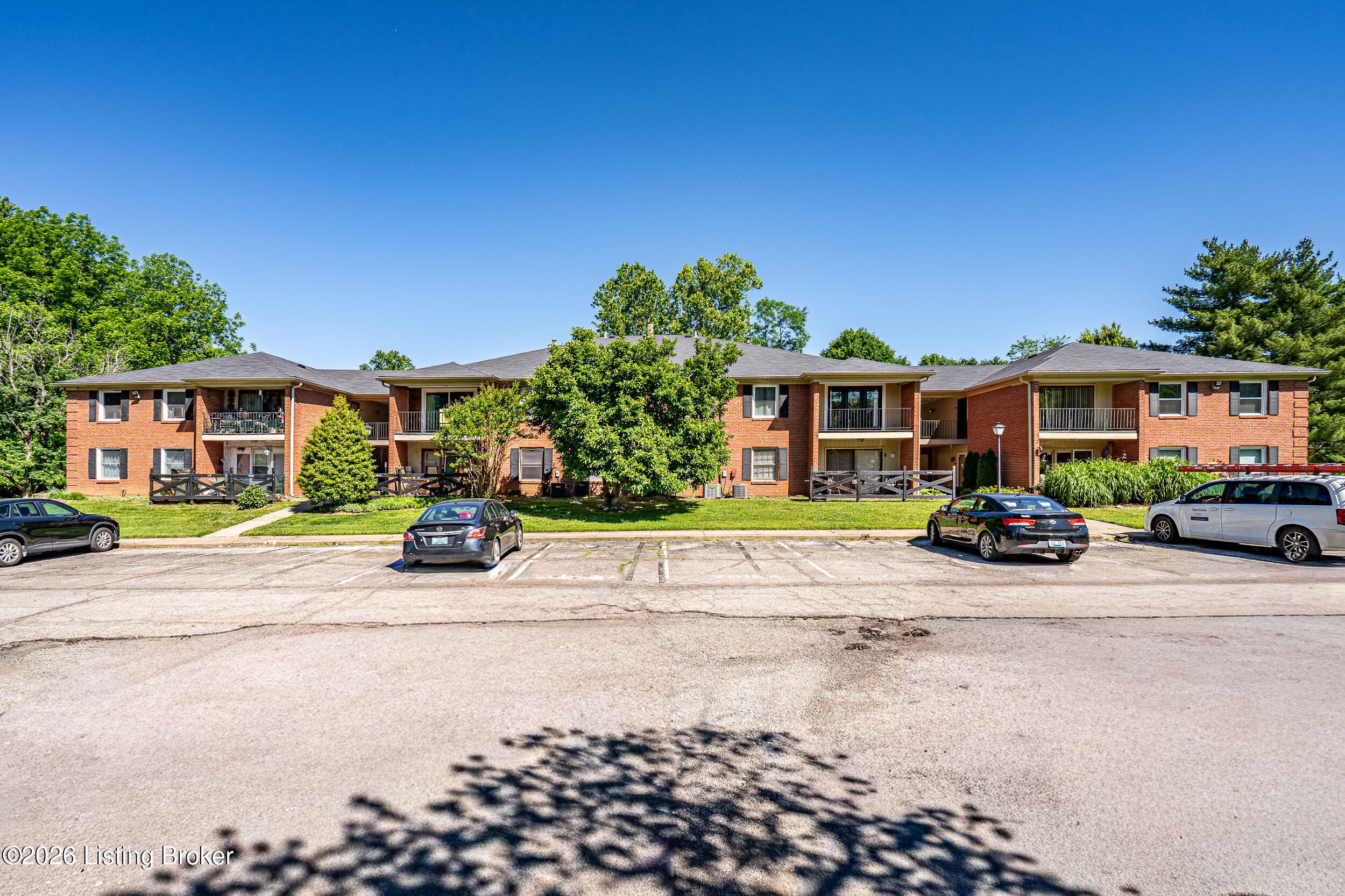 7908 Grenoble Ln A Property Photo 45