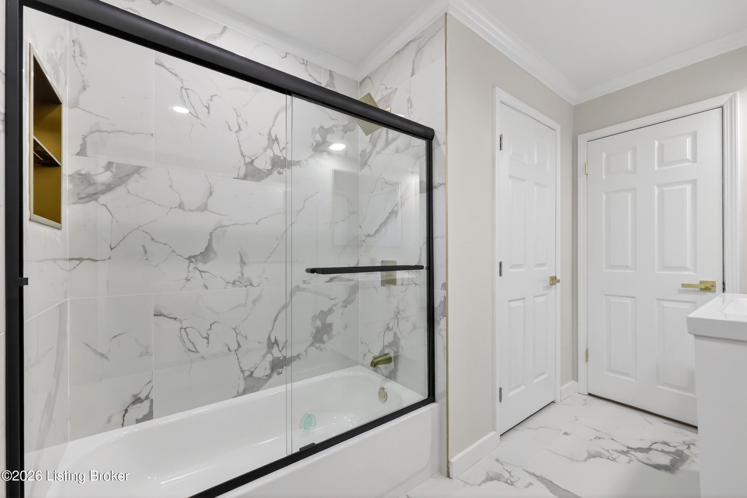 9206 Lakeridge Dr Property Photo 22