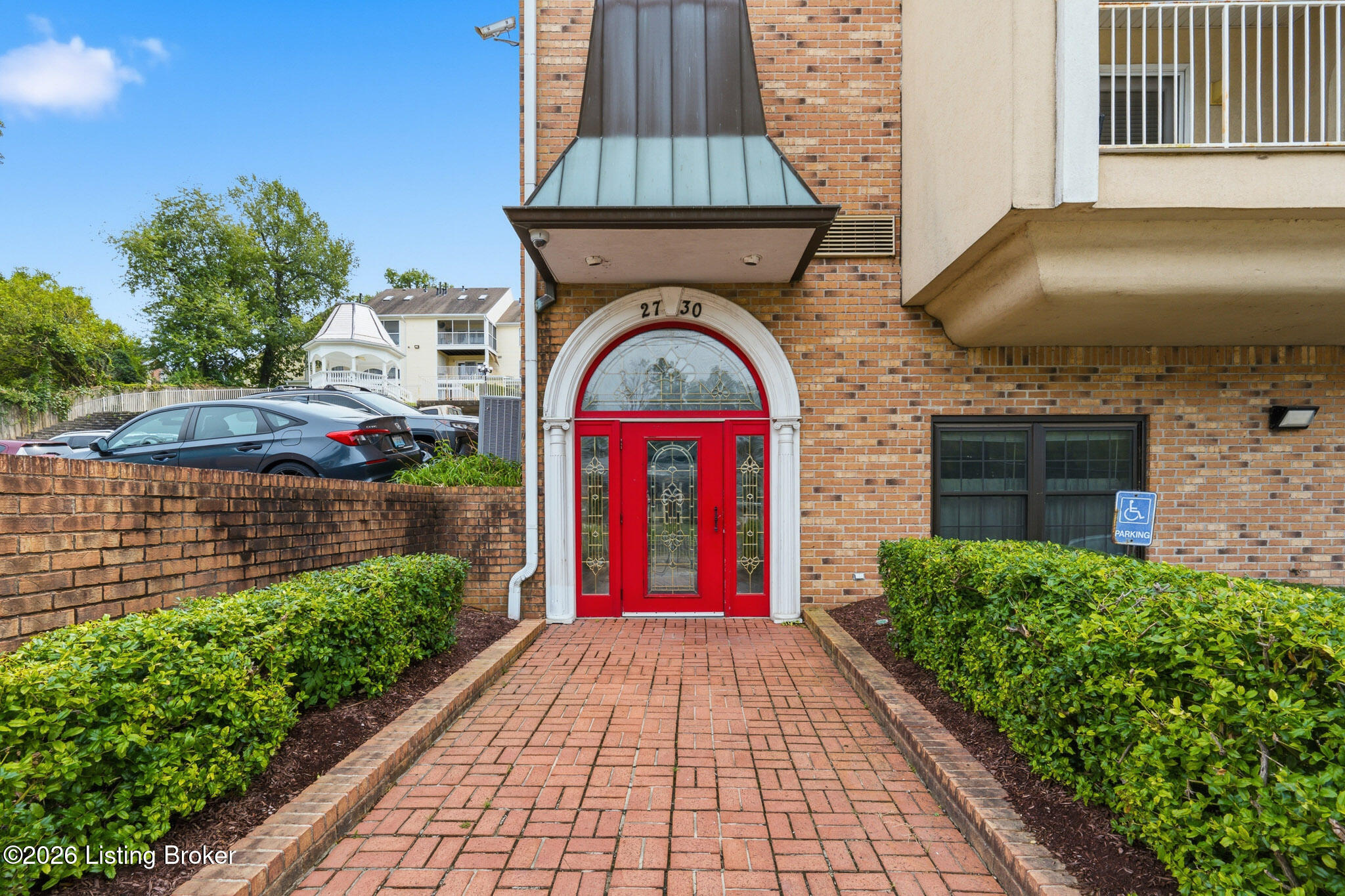 2730 Brownsboro Rd Apt 154 Property Photo 2