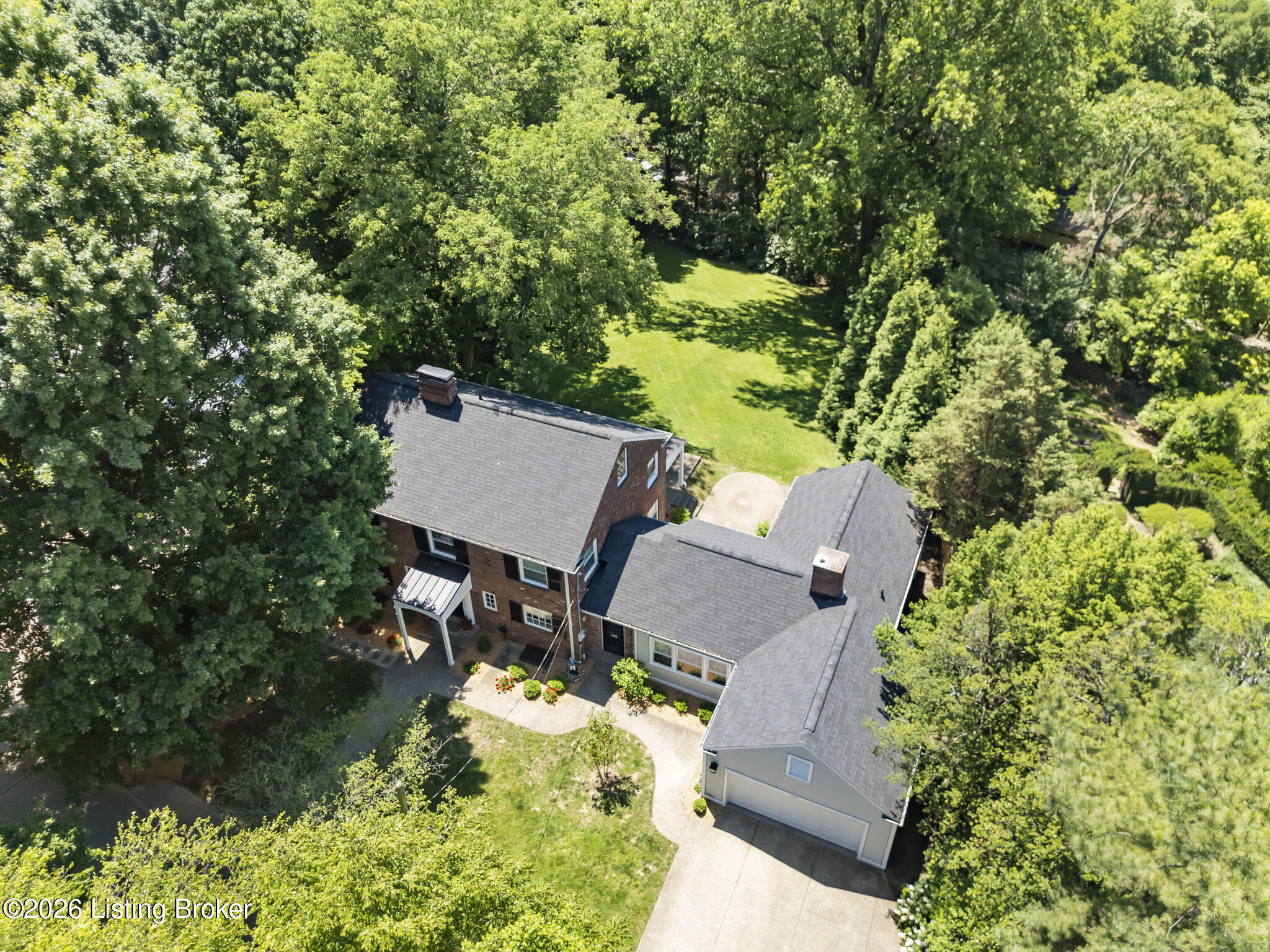 2420 Top Hill Rd Property Photo 3