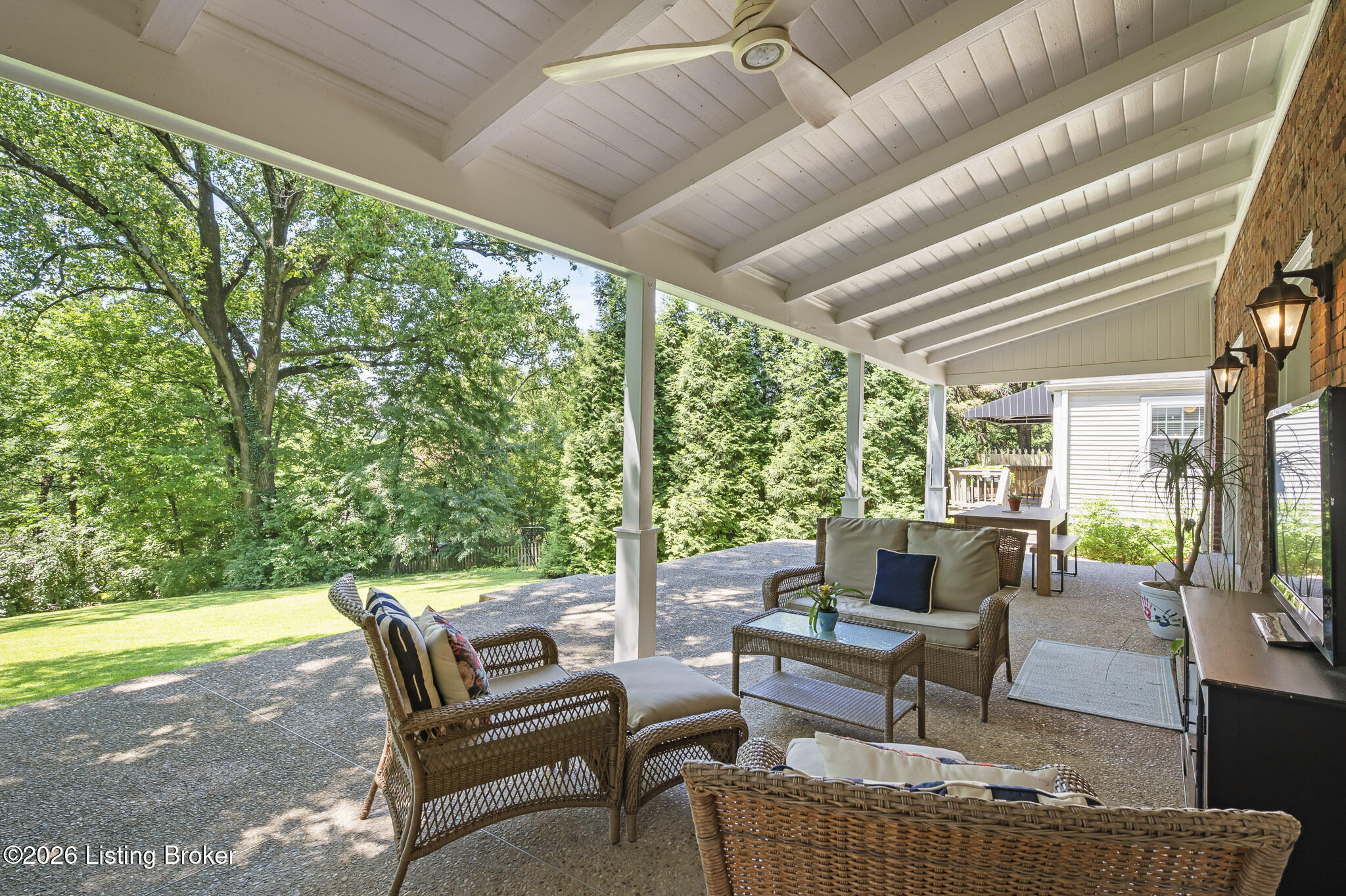 2420 Top Hill Rd Property Photo 44